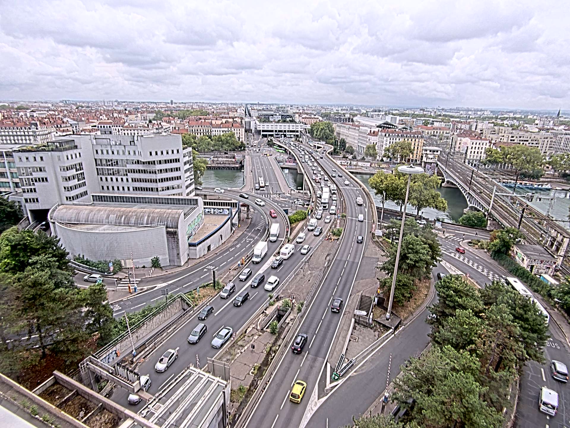Caméra autoroute à Lyon Perrache à l'entrée Sud du Tunnel sous Fourvière, en direction de Marseille
