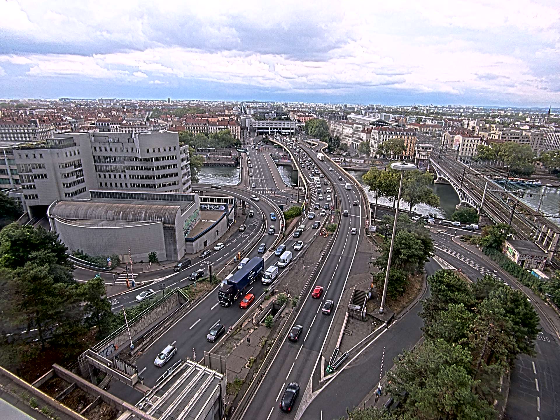Caméra autoroute à Lyon Perrache à l'entrée Sud du Tunnel sous Fourvière, en direction de Marseille