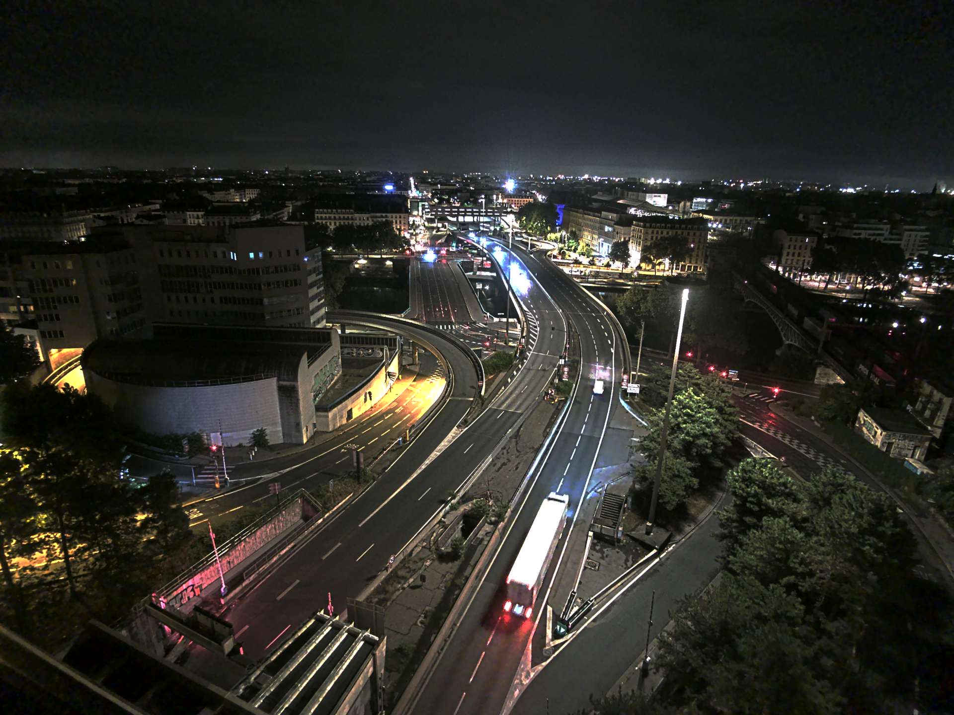 Caméra autoroute à Lyon Perrache à l'entrée Sud du Tunnel sous Fourvière, en direction de Marseille