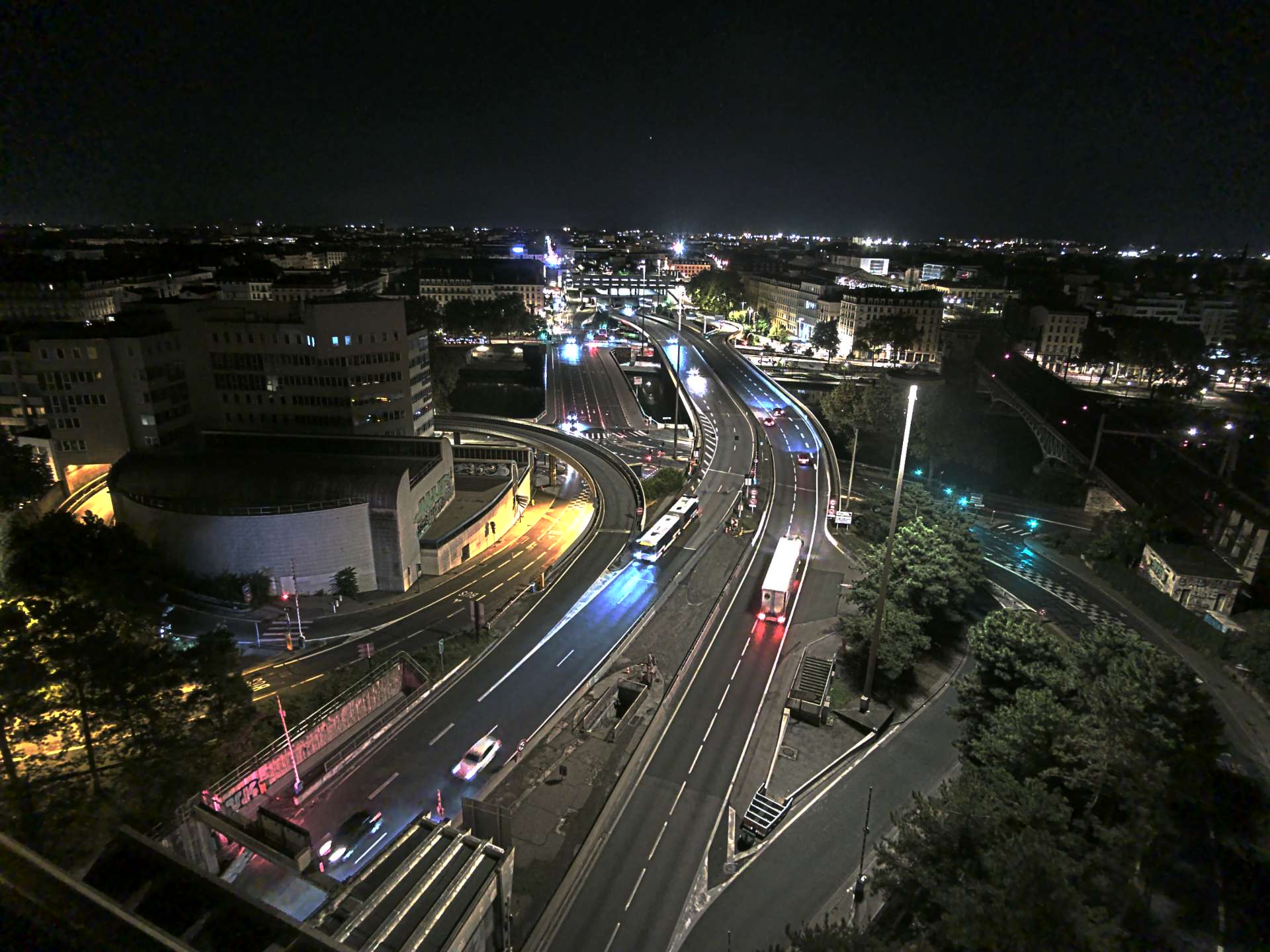 Caméra autoroute à Lyon Perrache à l'entrée Sud du Tunnel sous Fourvière, en direction de Marseille