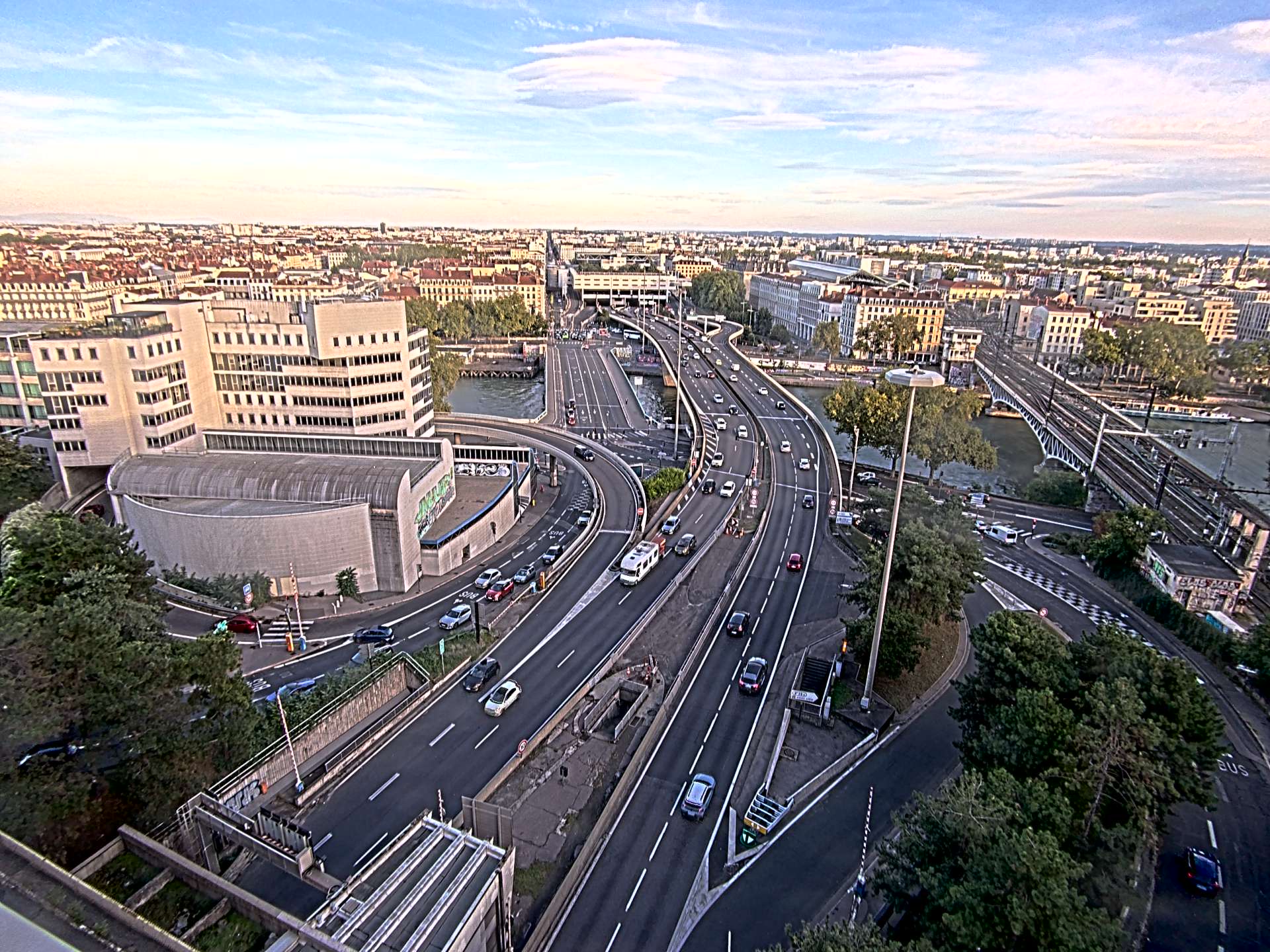 Caméra autoroute à Lyon Perrache à l'entrée Sud du Tunnel sous Fourvière, en direction de Marseille