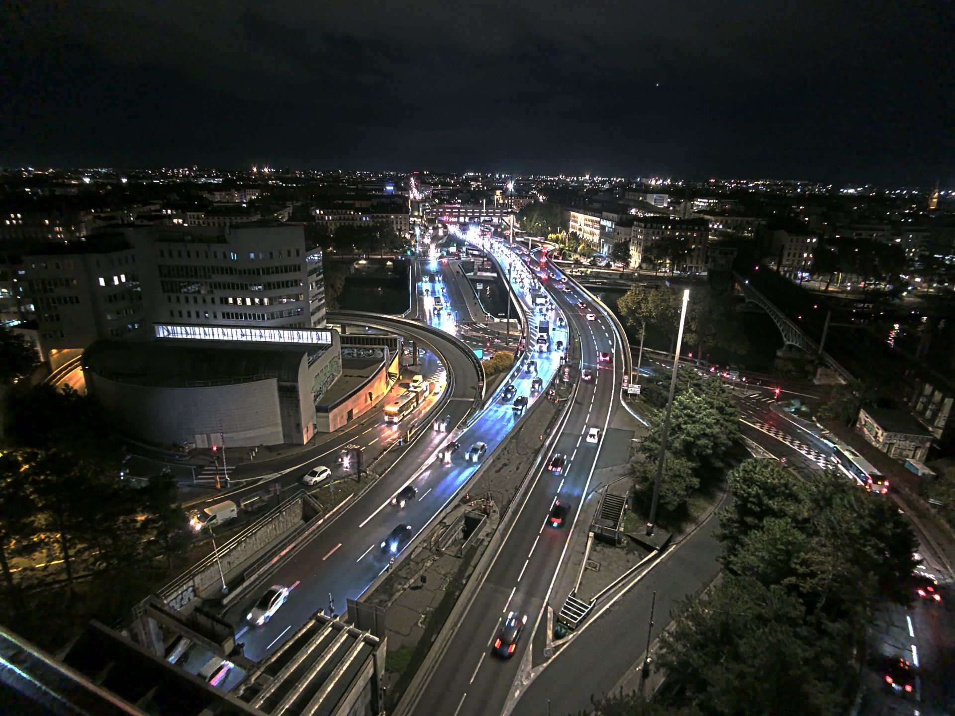 Caméra autoroute à Lyon Perrache à l'entrée Sud du Tunnel sous Fourvière, en direction de Marseille
