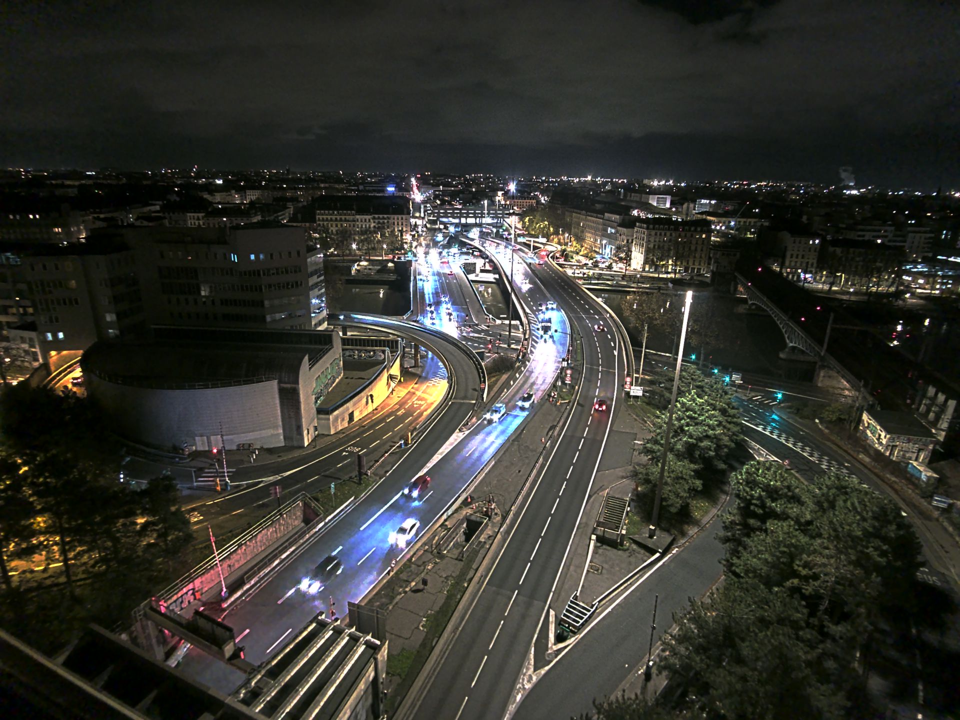 Caméra autoroute à Lyon Perrache à l'entrée Sud du Tunnel sous Fourvière, en direction de Marseille