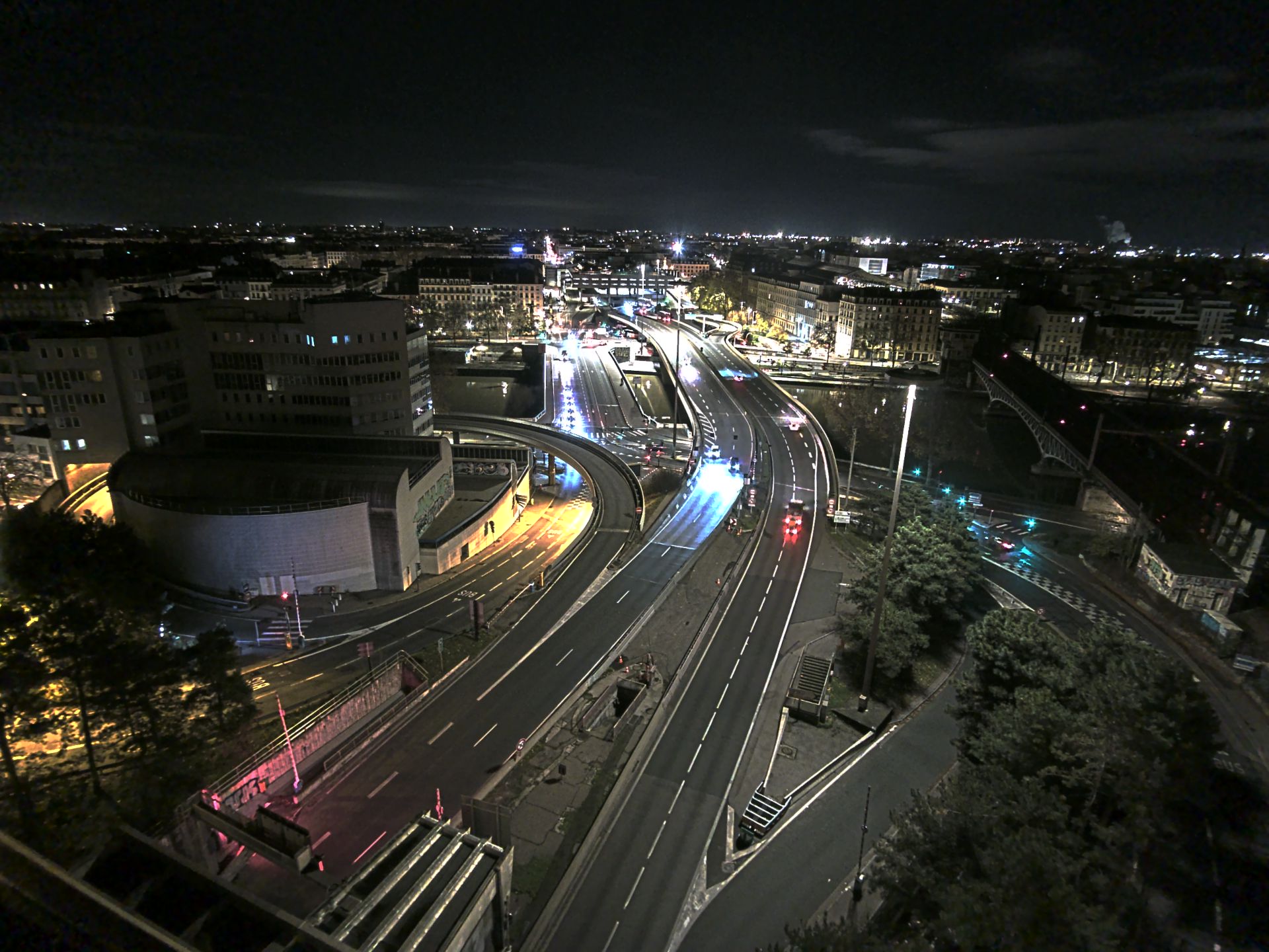 Caméra autoroute à Lyon Perrache à l'entrée Sud du Tunnel sous Fourvière, en direction de Marseille