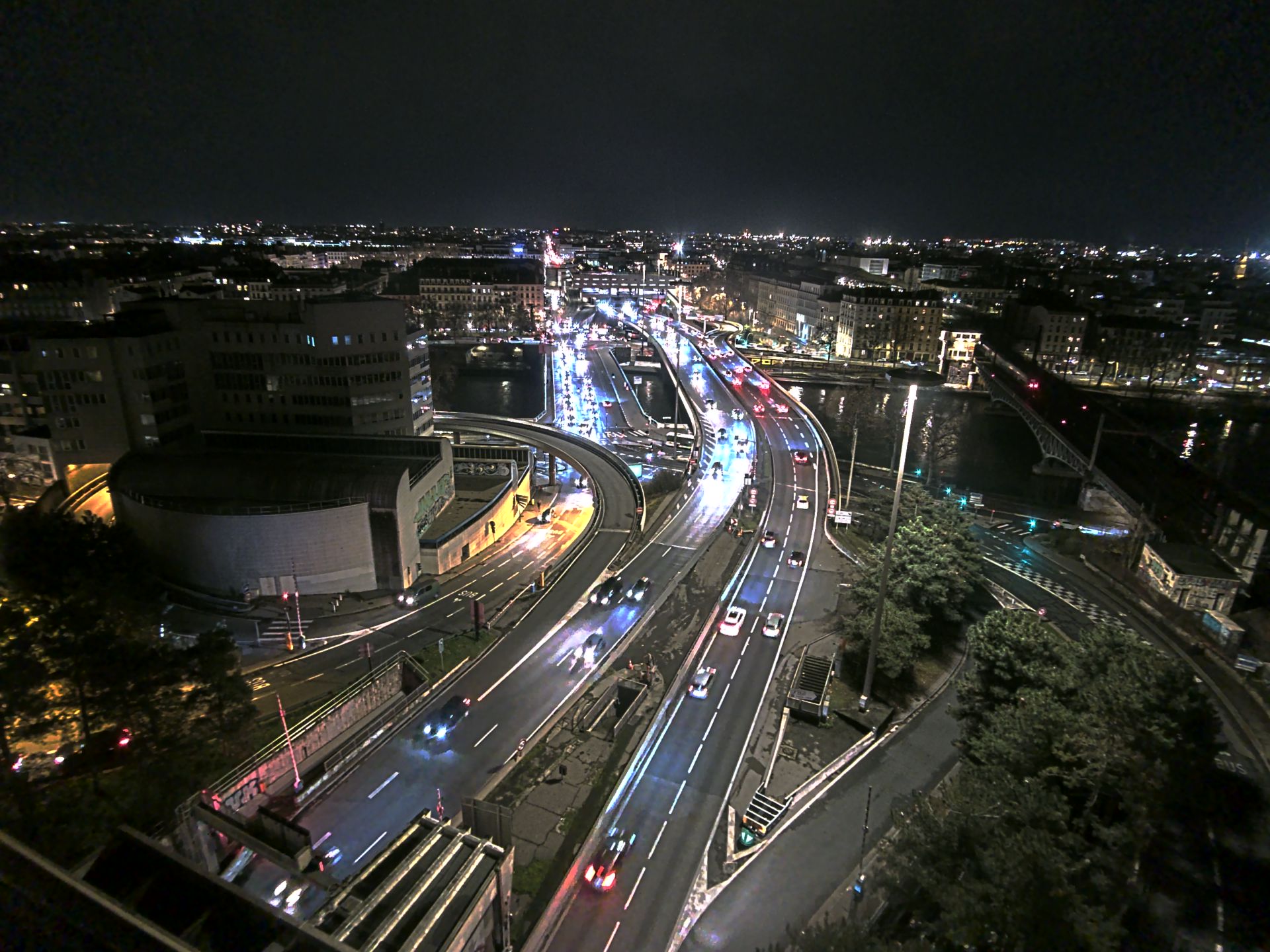 Caméra autoroute à Lyon Perrache à l'entrée Sud du Tunnel sous Fourvière, en direction de Marseille
