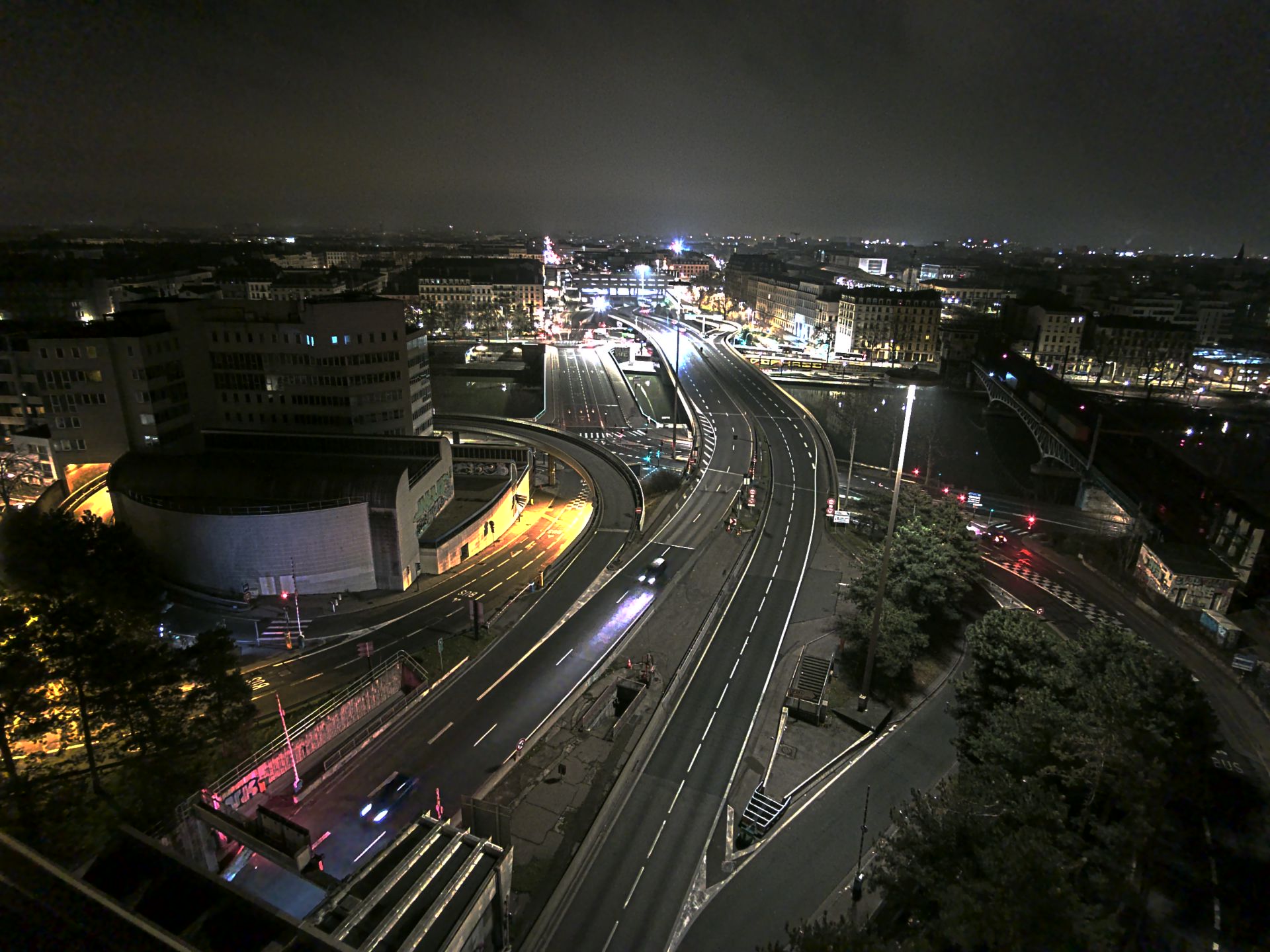 Caméra autoroute à Lyon Perrache à l'entrée Sud du Tunnel sous Fourvière, en direction de Marseille