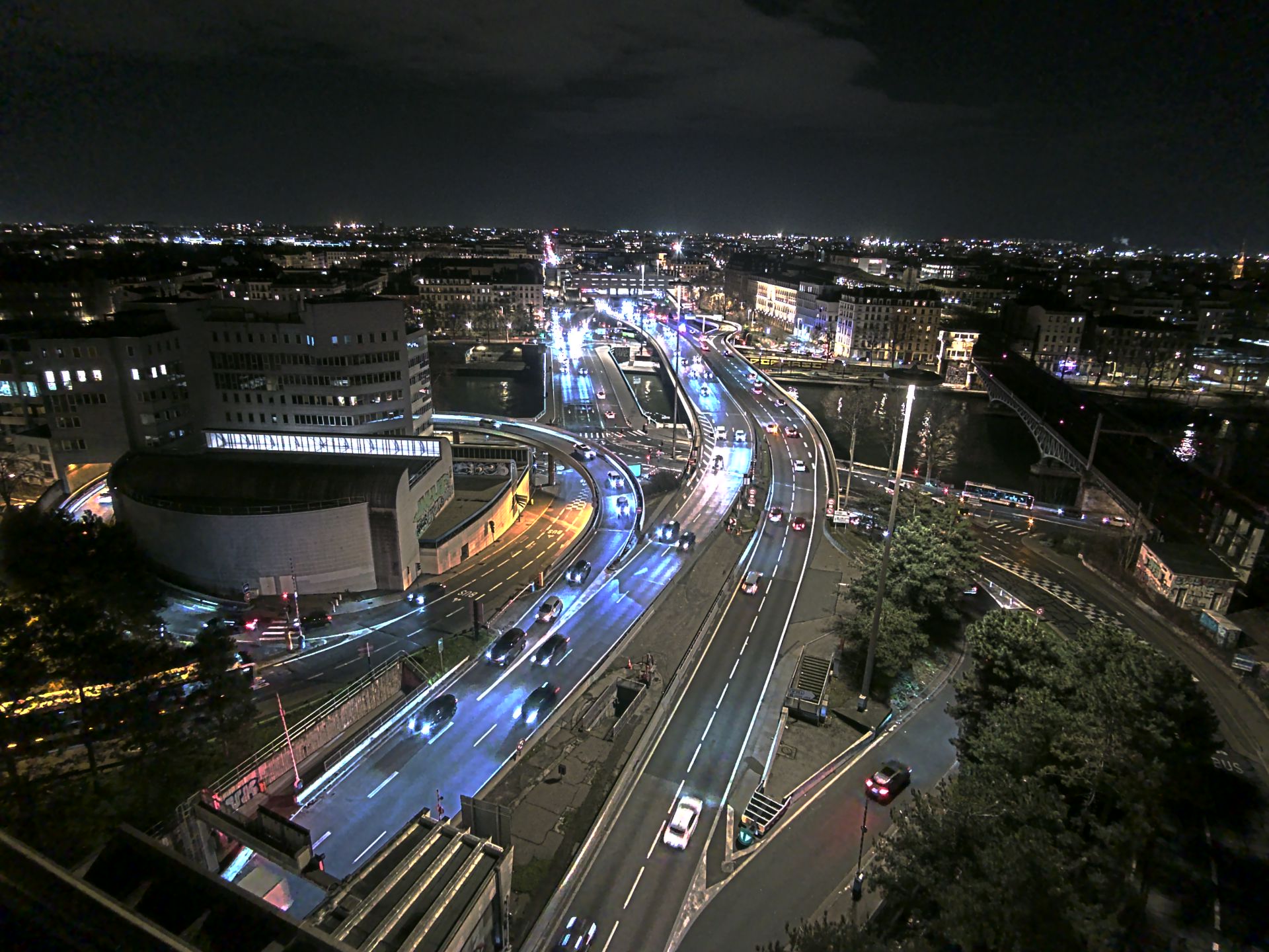 Caméra autoroute à Lyon Perrache à l'entrée Sud du Tunnel sous Fourvière, en direction de Marseille