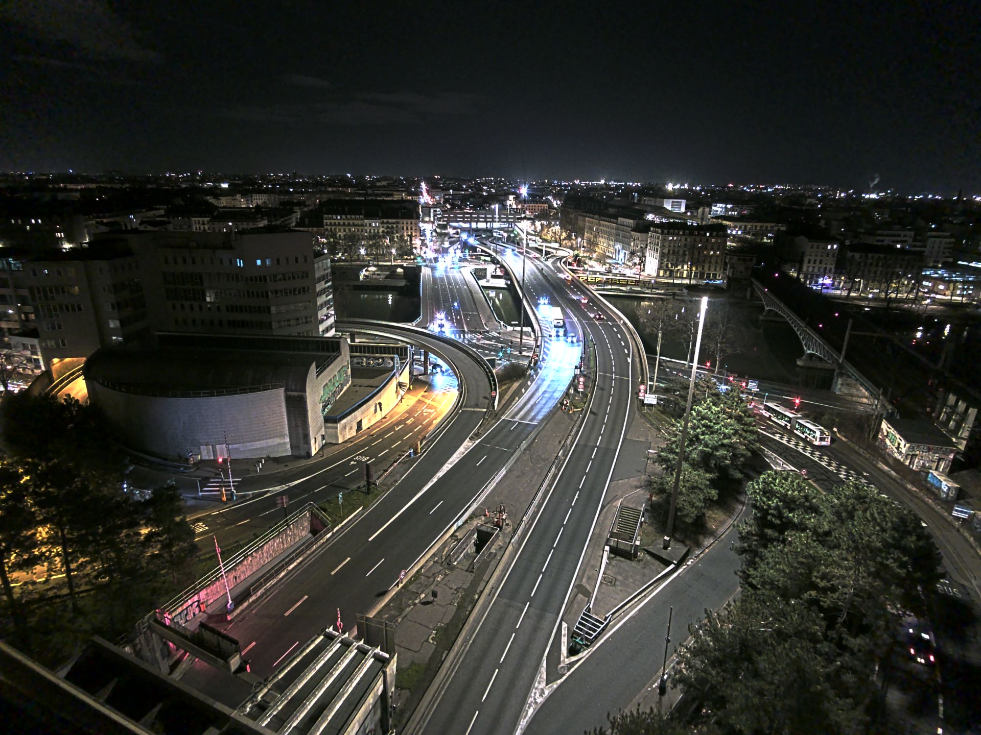 Caméra autoroute à Lyon Perrache à l'entrée Sud du Tunnel sous Fourvière, en direction de Marseille