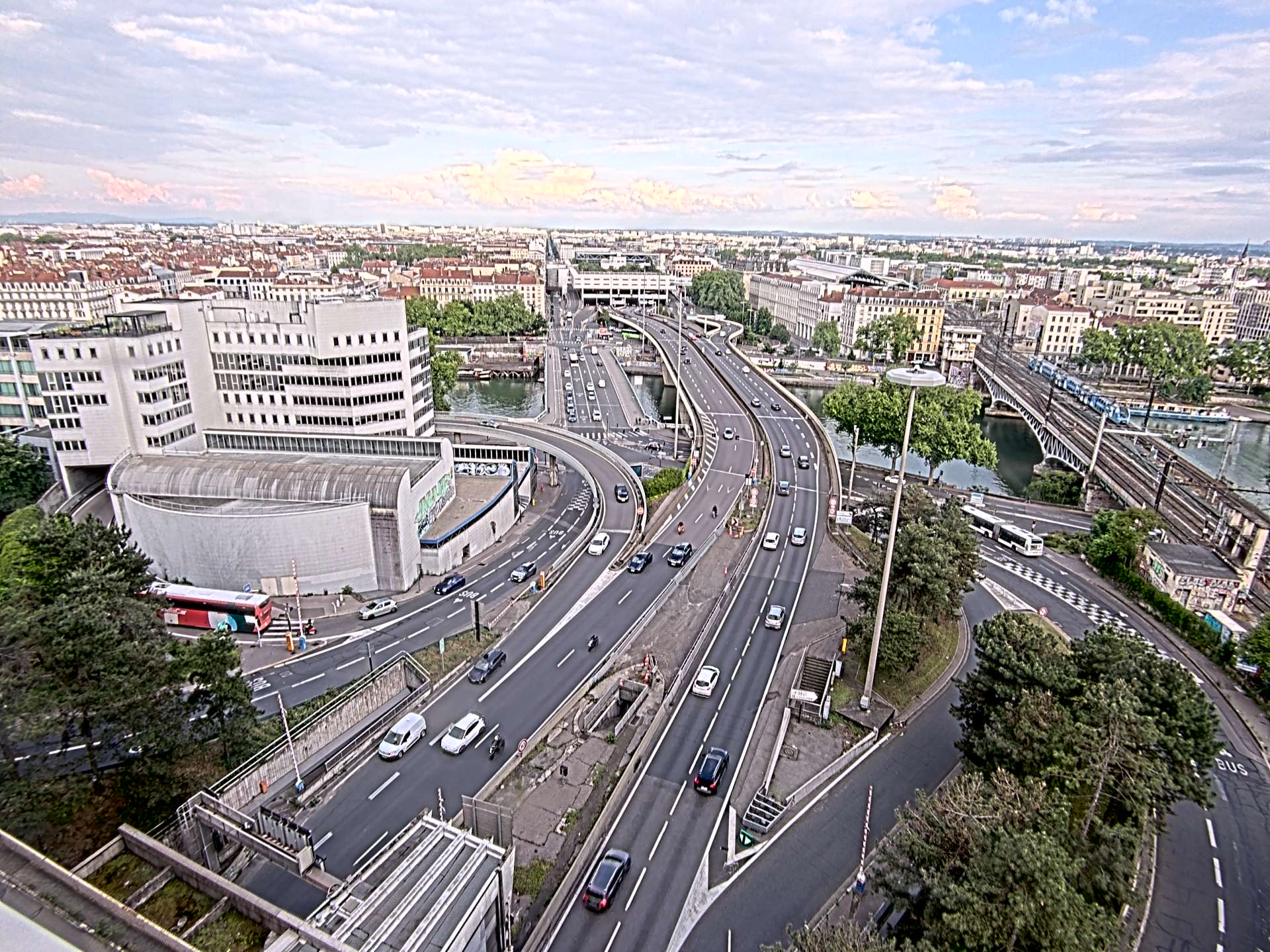 Caméra autoroute à Lyon Perrache à l'entrée Sud du Tunnel sous Fourvière, en direction de Marseille