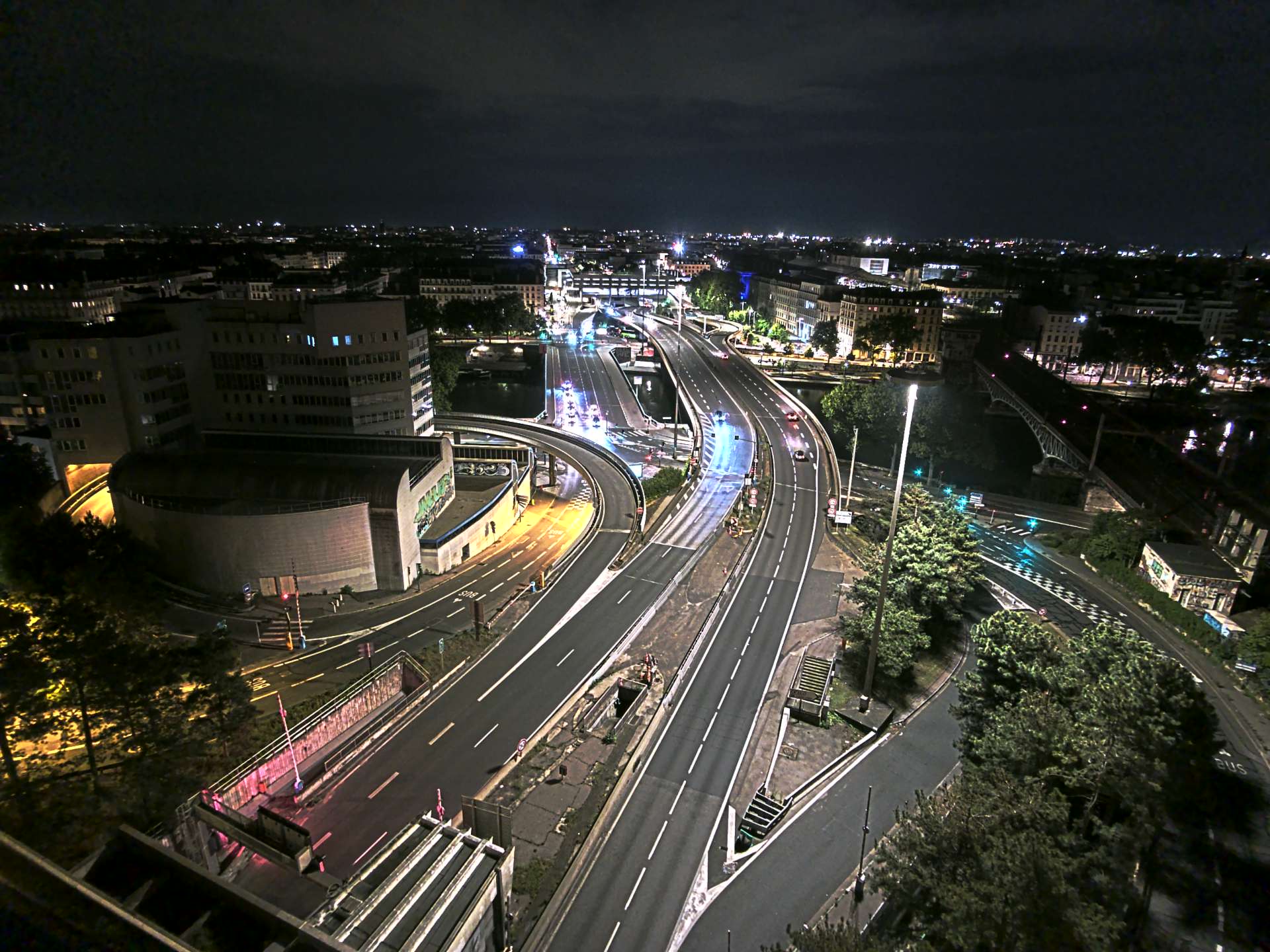 Caméra autoroute à Lyon Perrache à l'entrée Sud du Tunnel sous Fourvière, en direction de Marseille