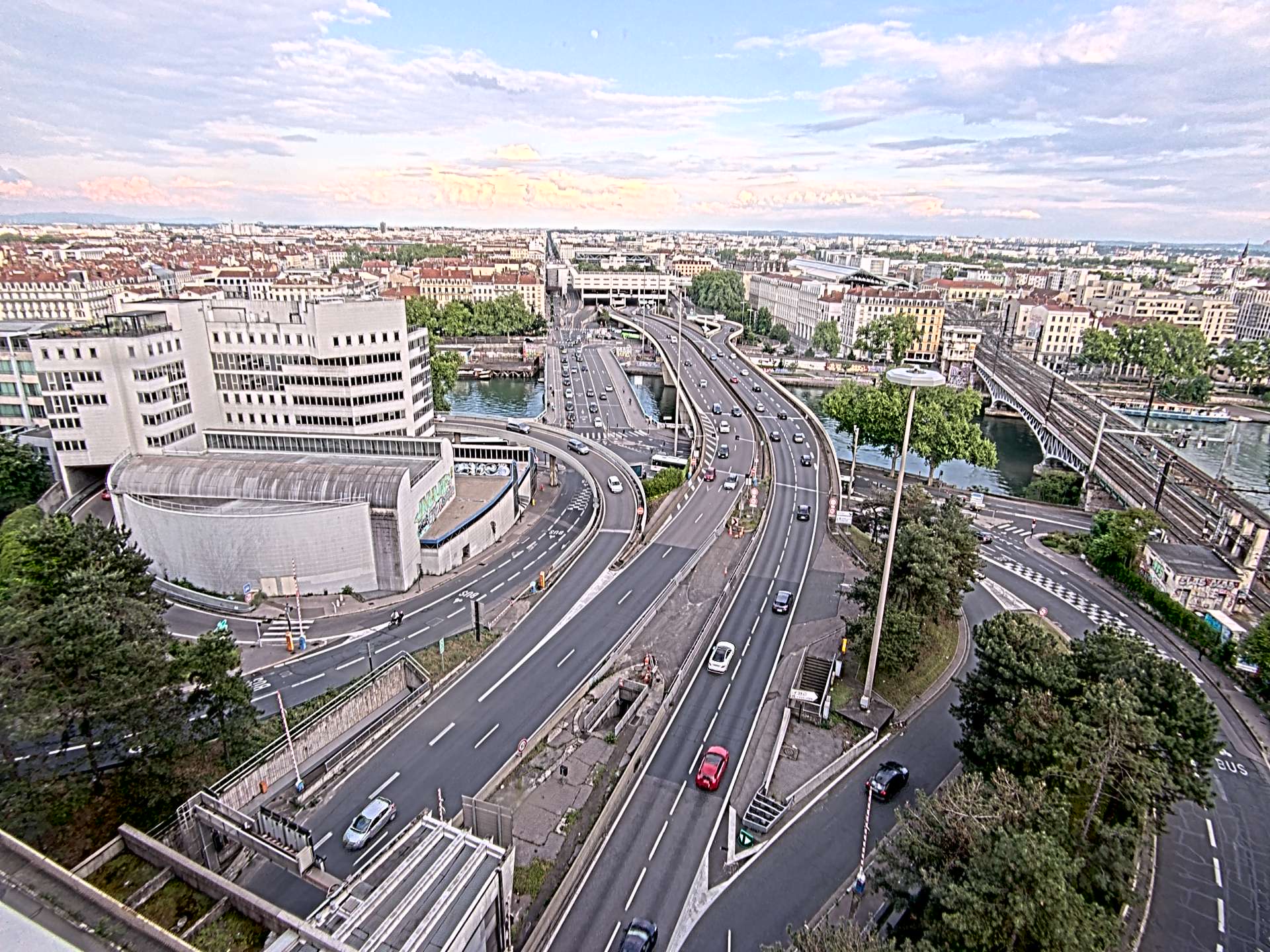 Caméra autoroute à Lyon Perrache à l'entrée Sud du Tunnel sous Fourvière, en direction de Marseille