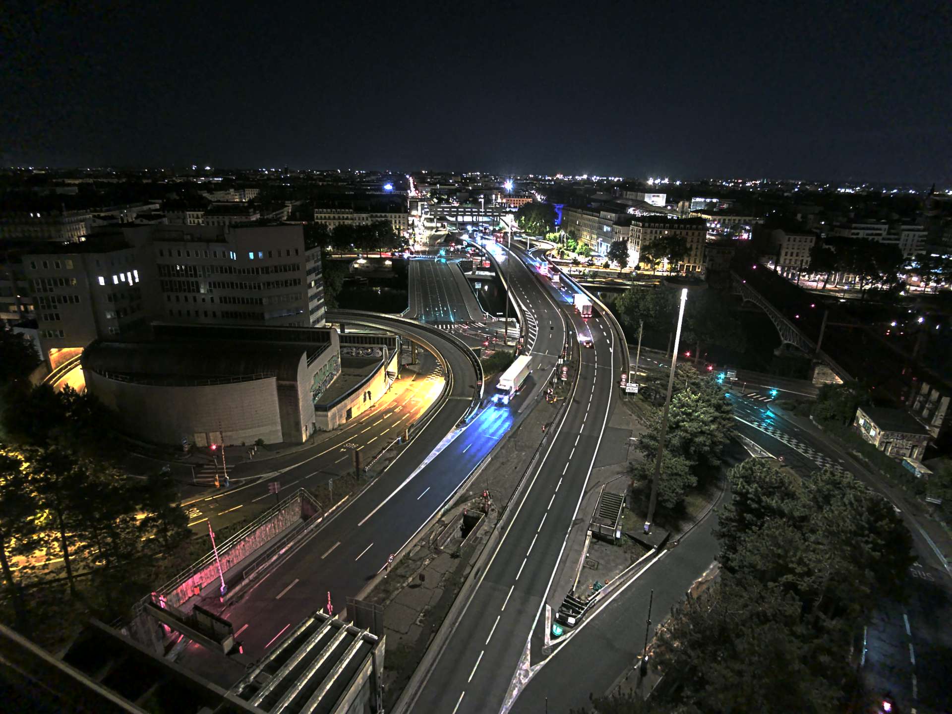 Caméra autoroute à Lyon Perrache à l'entrée Sud du Tunnel sous Fourvière, en direction de Marseille