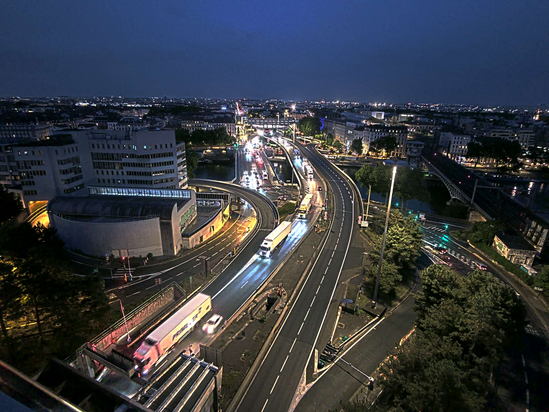 Caméra autoroute à Lyon Perrache à l'entrée Sud du Tunnel sous Fourvière, en direction de Marseille