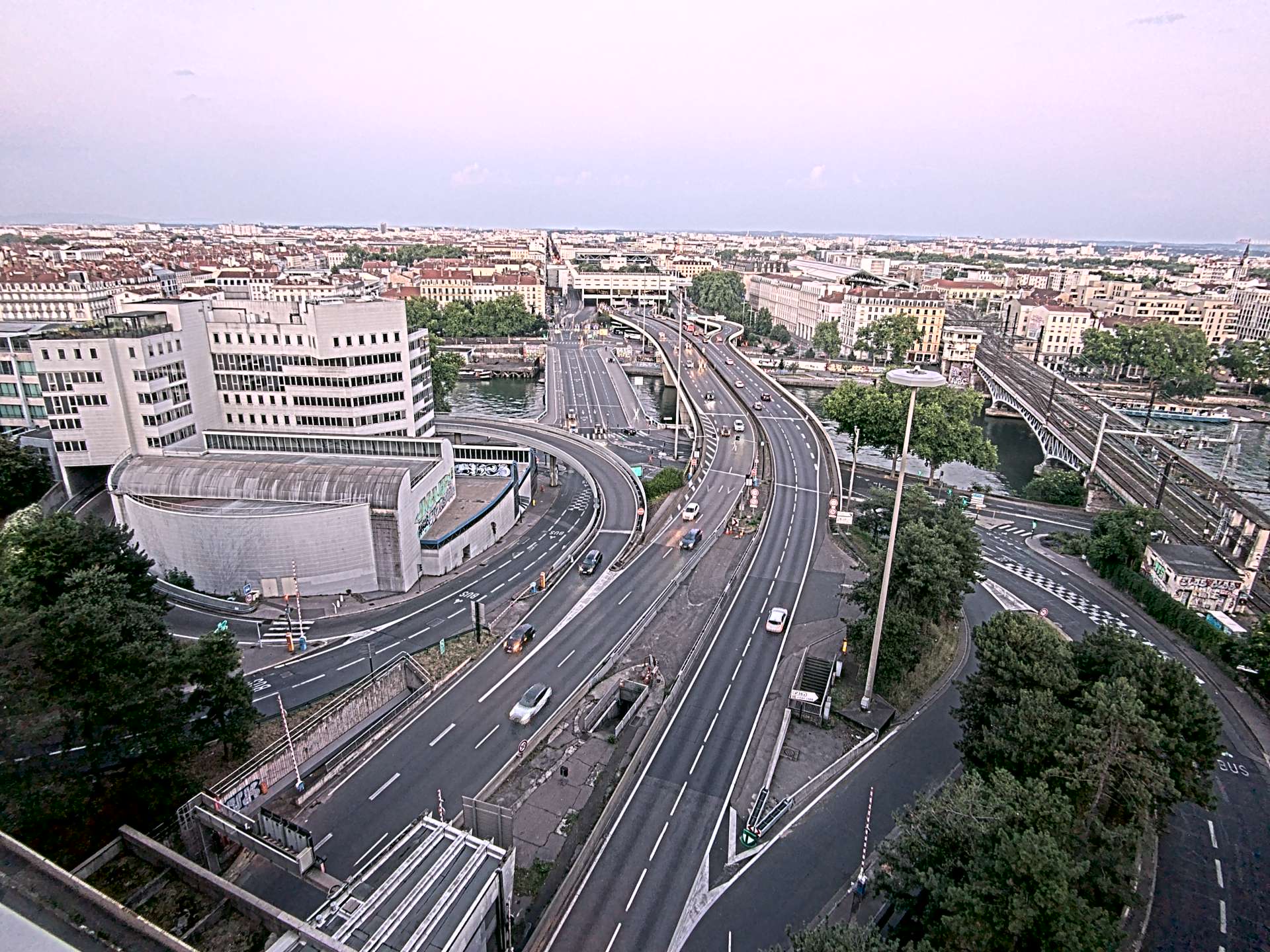 Caméra autoroute à Lyon Perrache à l'entrée Sud du Tunnel sous Fourvière, en direction de Marseille
