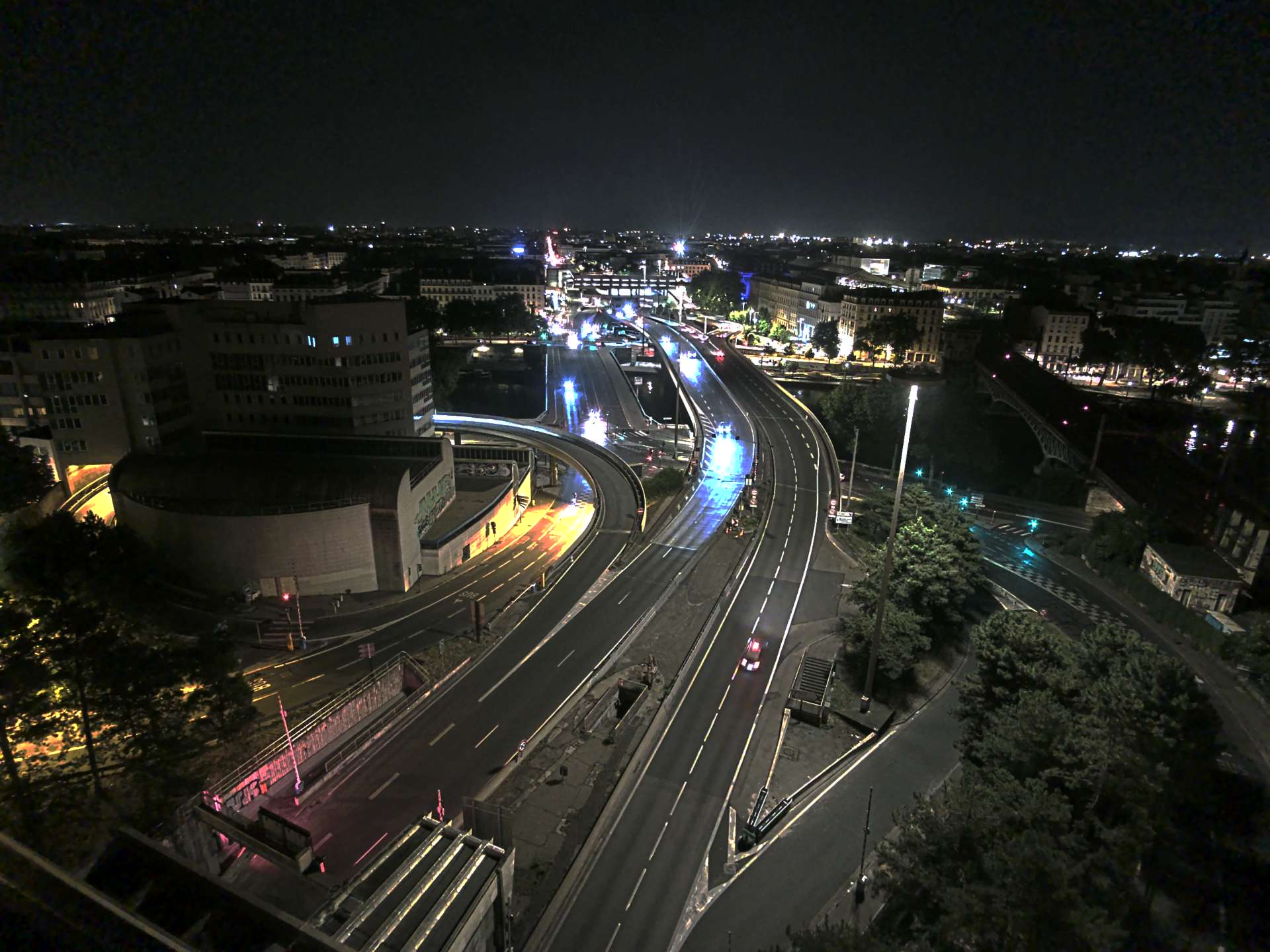 Caméra autoroute à Lyon Perrache à l'entrée Sud du Tunnel sous Fourvière, en direction de Marseille
