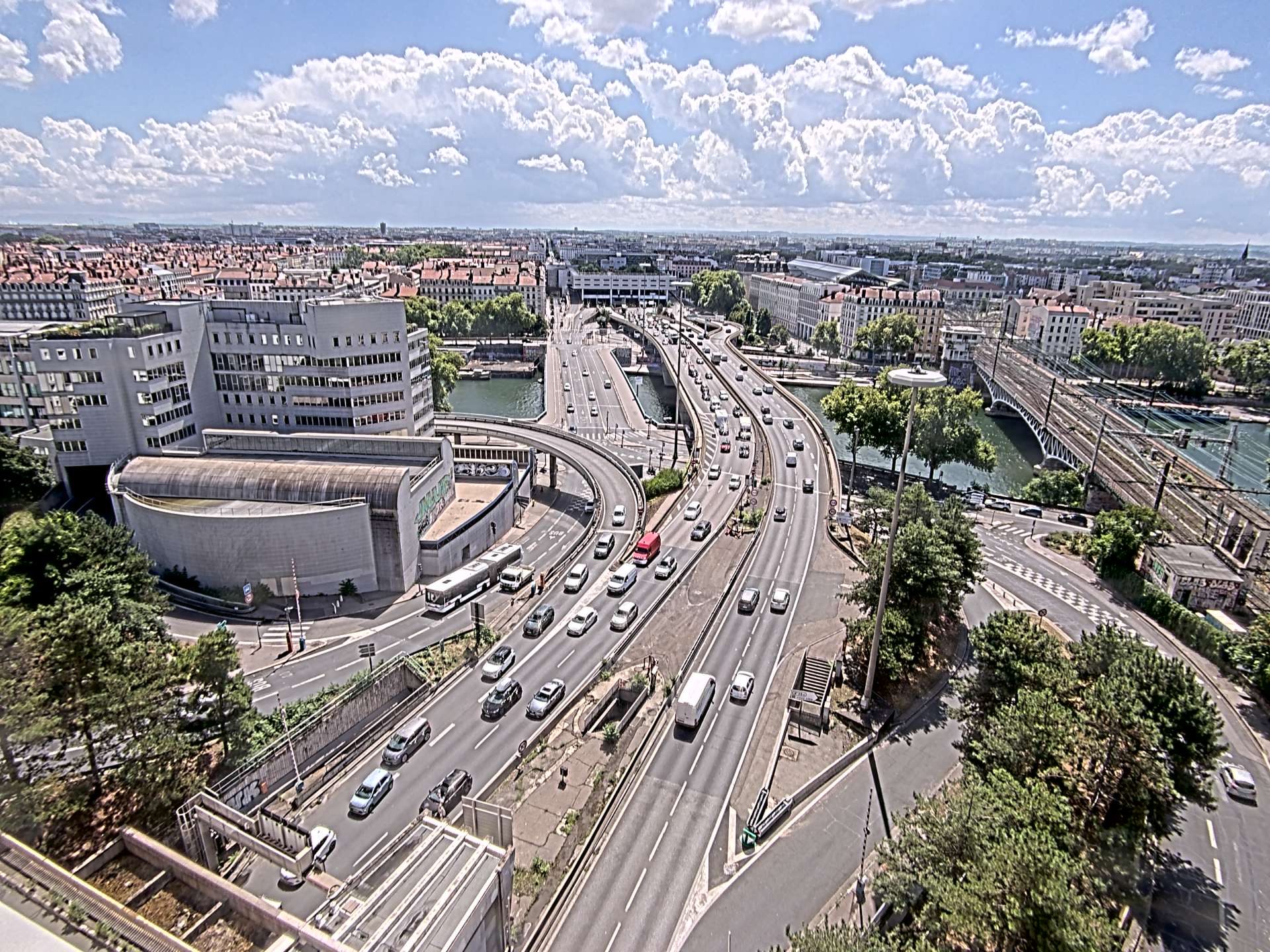 Caméra autoroute à Lyon Perrache à l'entrée Sud du Tunnel sous Fourvière, en direction de Marseille