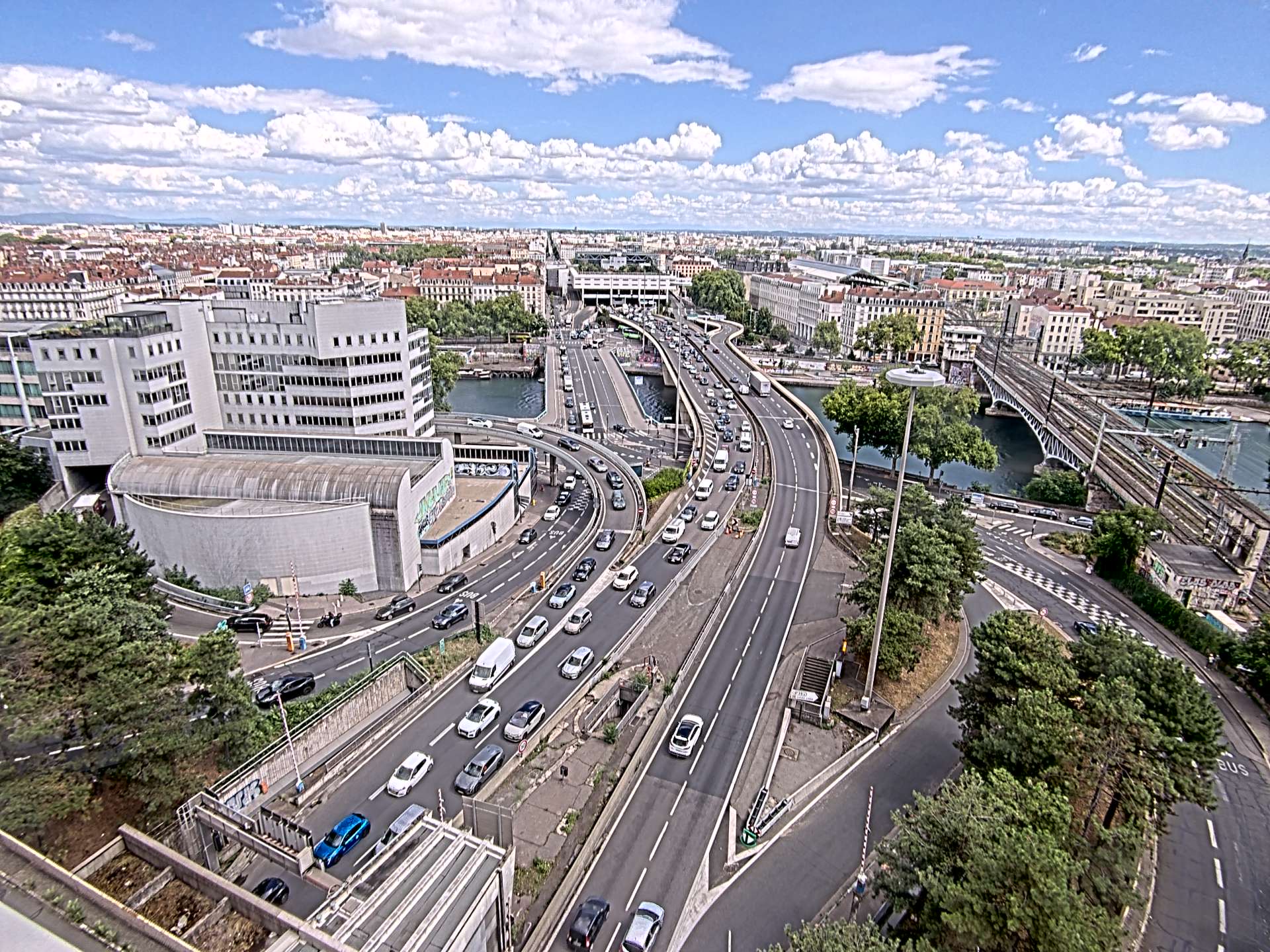 Caméra autoroute à Lyon Perrache à l'entrée Sud du Tunnel sous Fourvière, en direction de Marseille