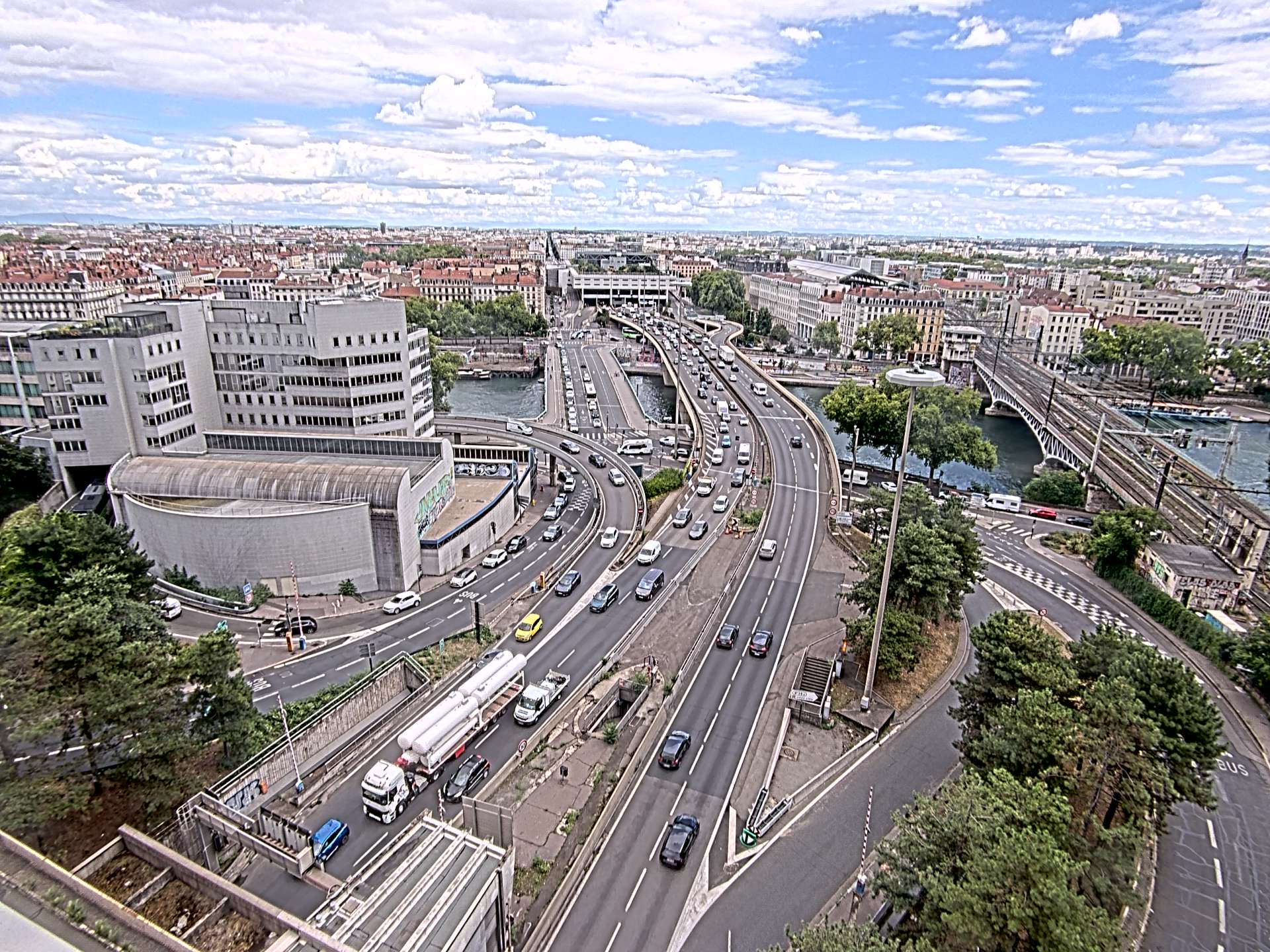 Caméra autoroute à Lyon Perrache à l'entrée Sud du Tunnel sous Fourvière, en direction de Marseille