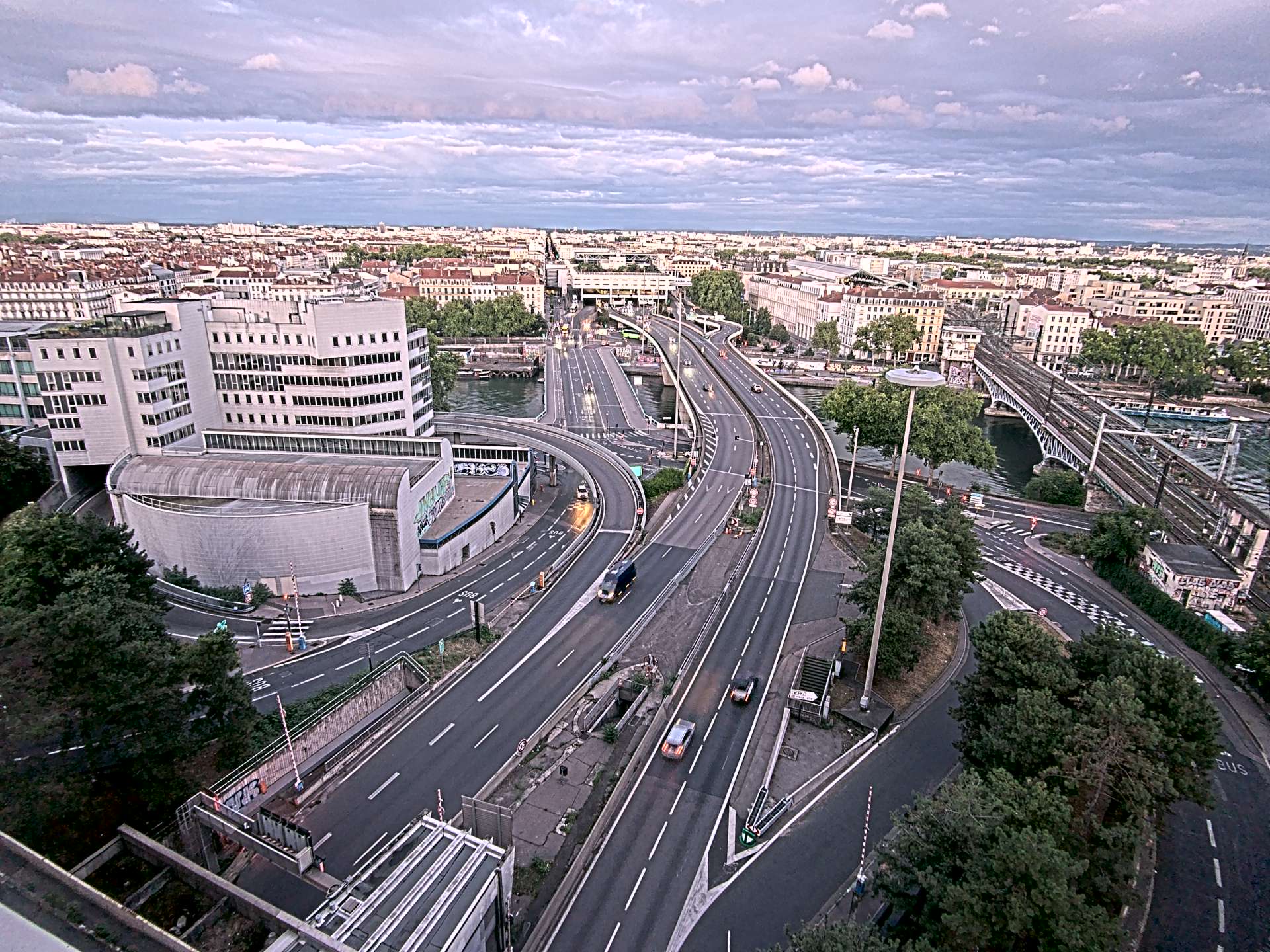 Caméra autoroute à Lyon Perrache à l'entrée Sud du Tunnel sous Fourvière, en direction de Marseille