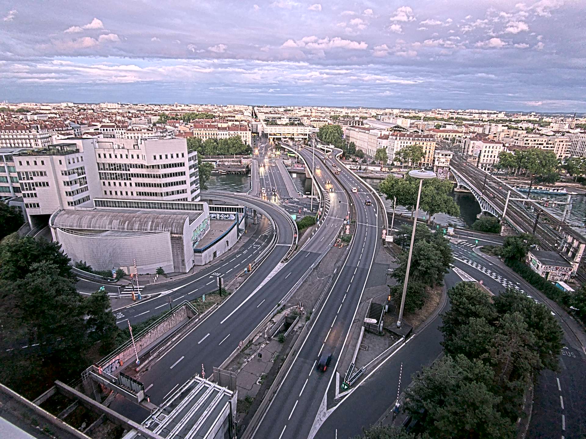 Caméra autoroute à Lyon Perrache à l'entrée Sud du Tunnel sous Fourvière, en direction de Marseille