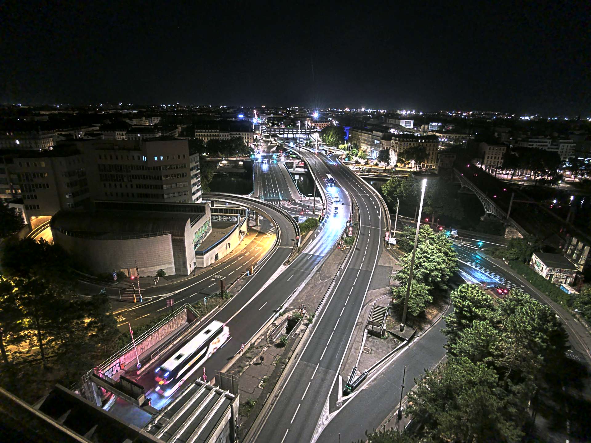 Caméra autoroute à Lyon Perrache à l'entrée Sud du Tunnel sous Fourvière, en direction de Marseille