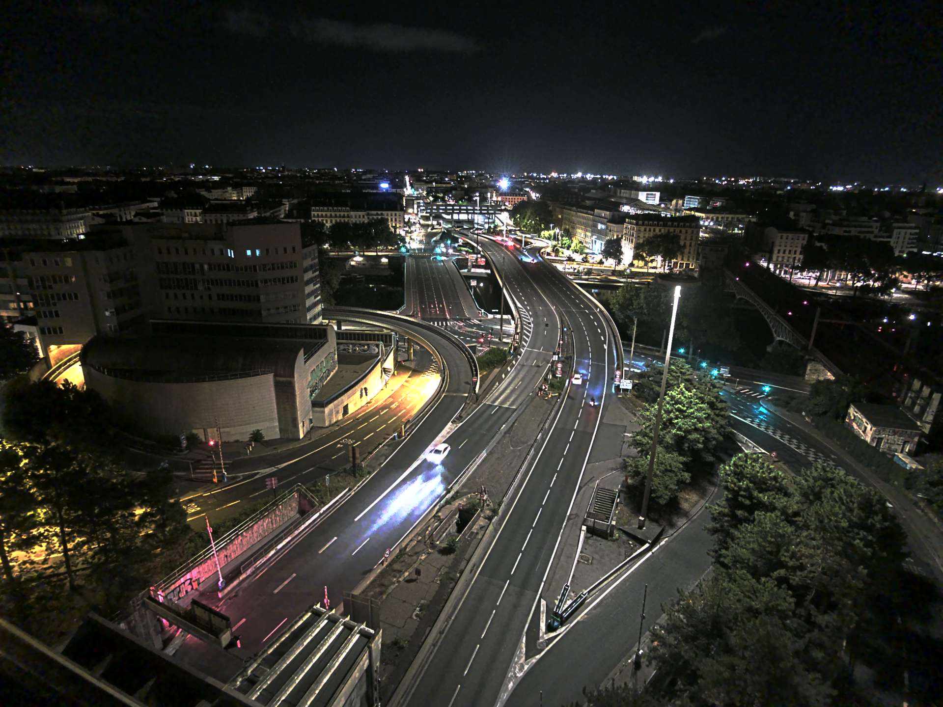 Caméra autoroute à Lyon Perrache à l'entrée Sud du Tunnel sous Fourvière, en direction de Marseille