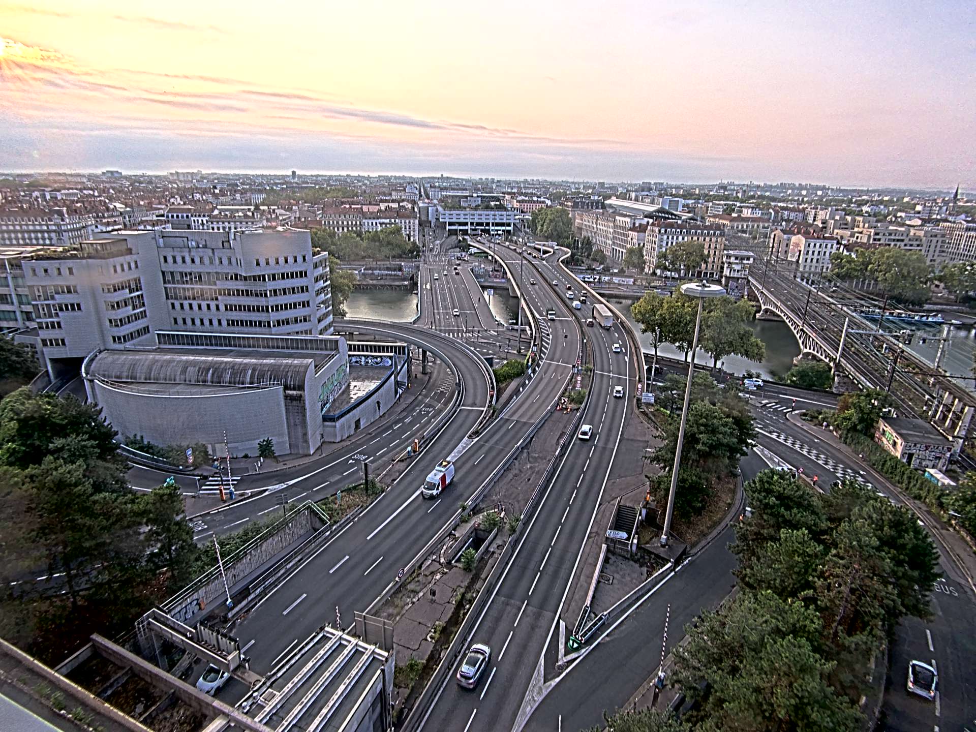 Caméra autoroute à Lyon Perrache à l'entrée Sud du Tunnel sous Fourvière, en direction de Marseille