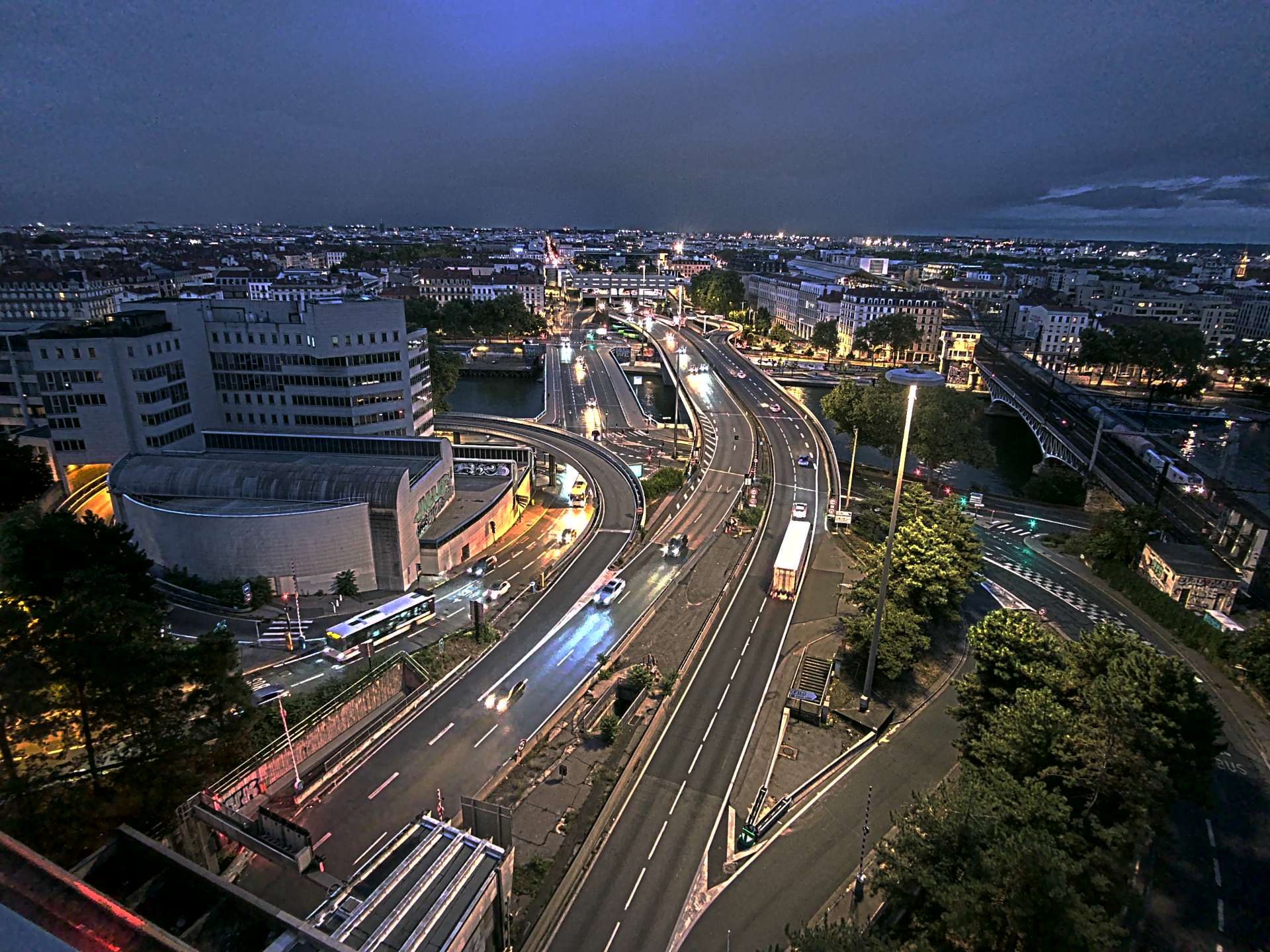 Caméra autoroute à Lyon Perrache à l'entrée Sud du Tunnel sous Fourvière, en direction de Marseille
