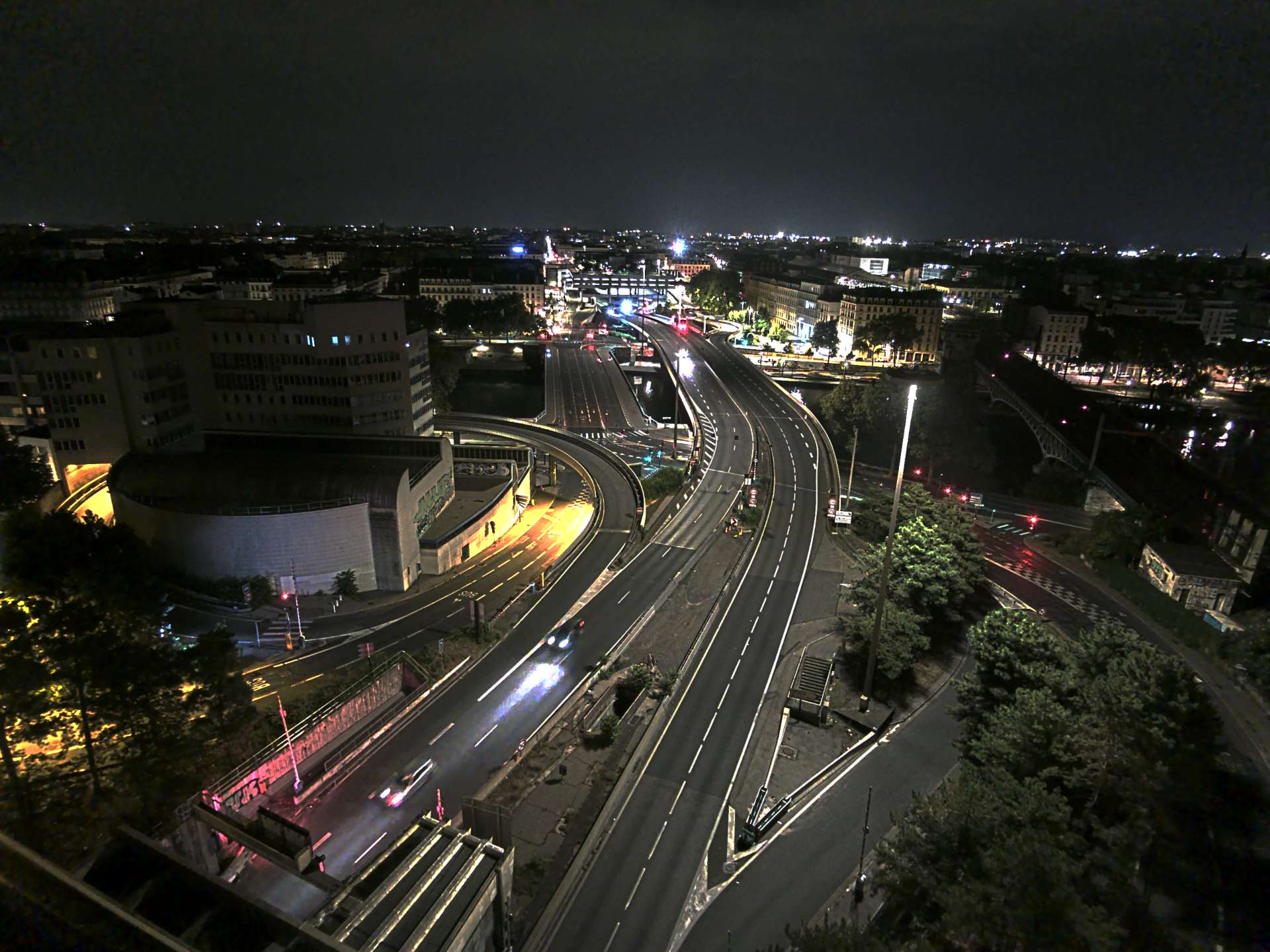 Caméra autoroute à Lyon Perrache à l'entrée Sud du Tunnel sous Fourvière, en direction de Marseille