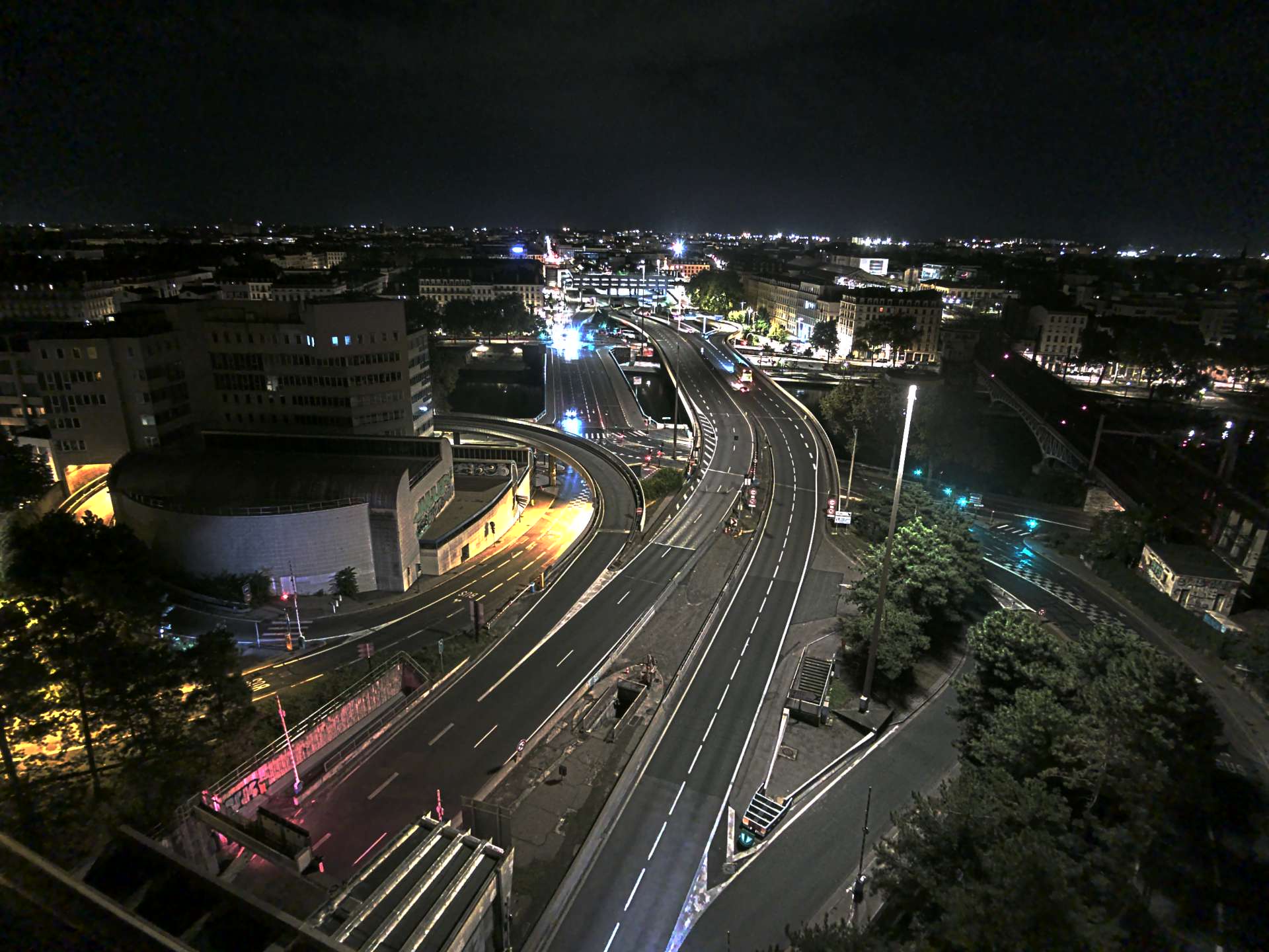 Caméra autoroute à Lyon Perrache à l'entrée Sud du Tunnel sous Fourvière, en direction de Marseille