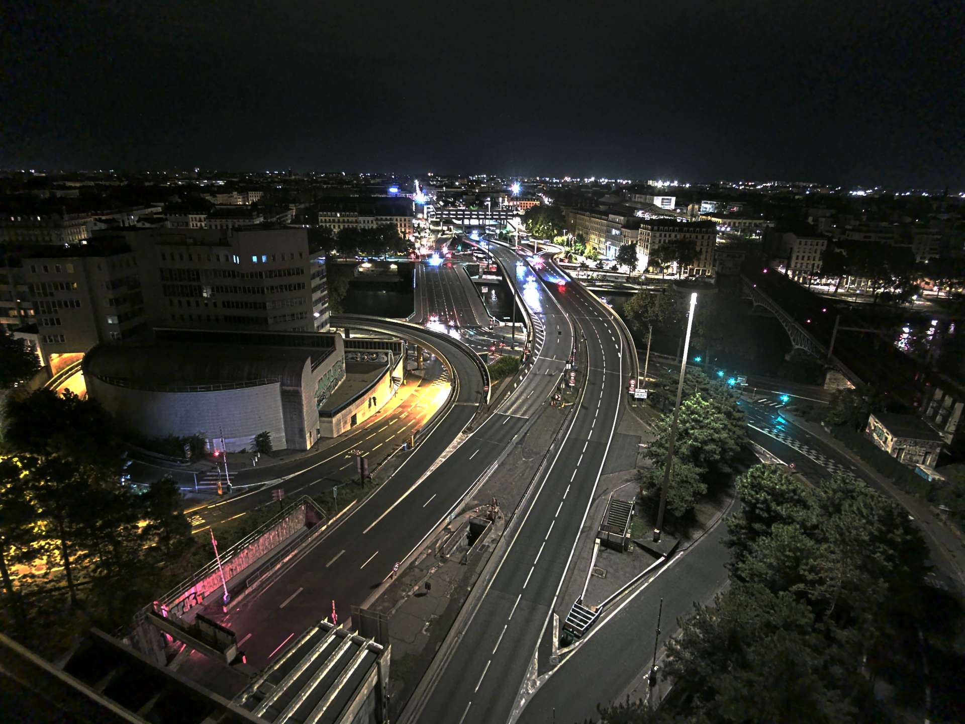 Caméra autoroute à Lyon Perrache à l'entrée Sud du Tunnel sous Fourvière, en direction de Marseille