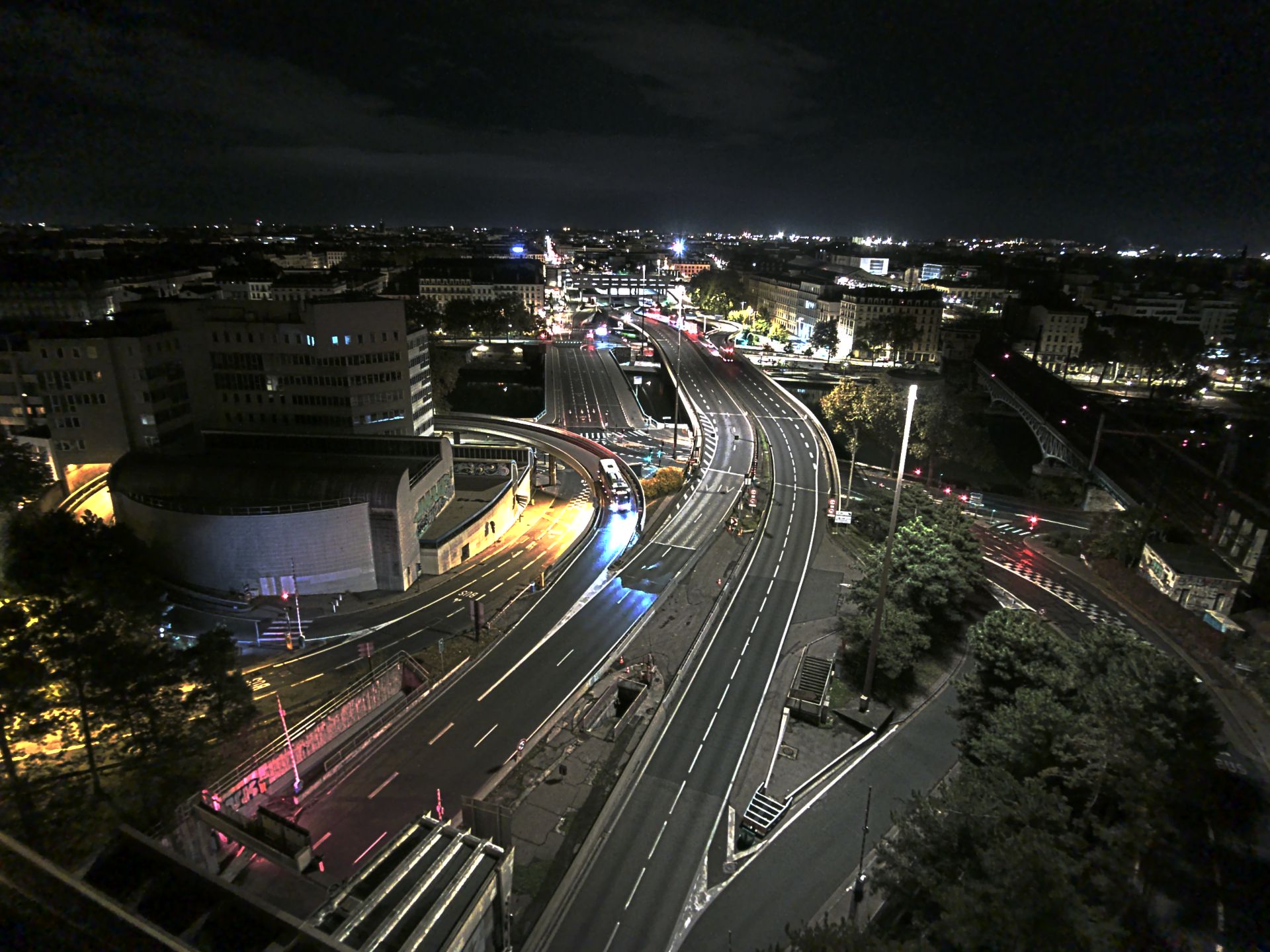 Caméra autoroute à Lyon Perrache à l'entrée Sud du Tunnel sous Fourvière, en direction de Marseille