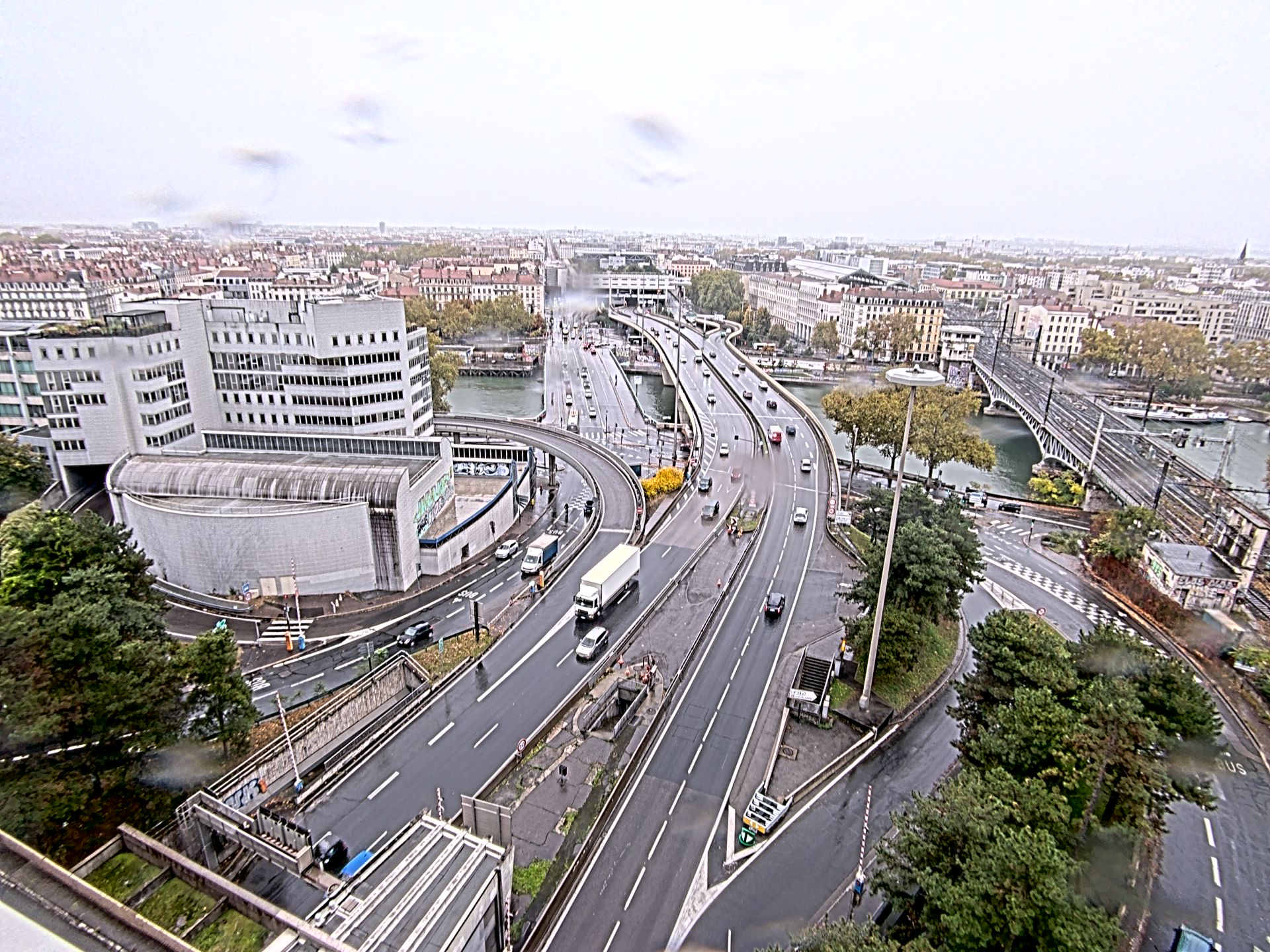 Caméra autoroute à Lyon Perrache à l'entrée Sud du Tunnel sous Fourvière, en direction de Marseille