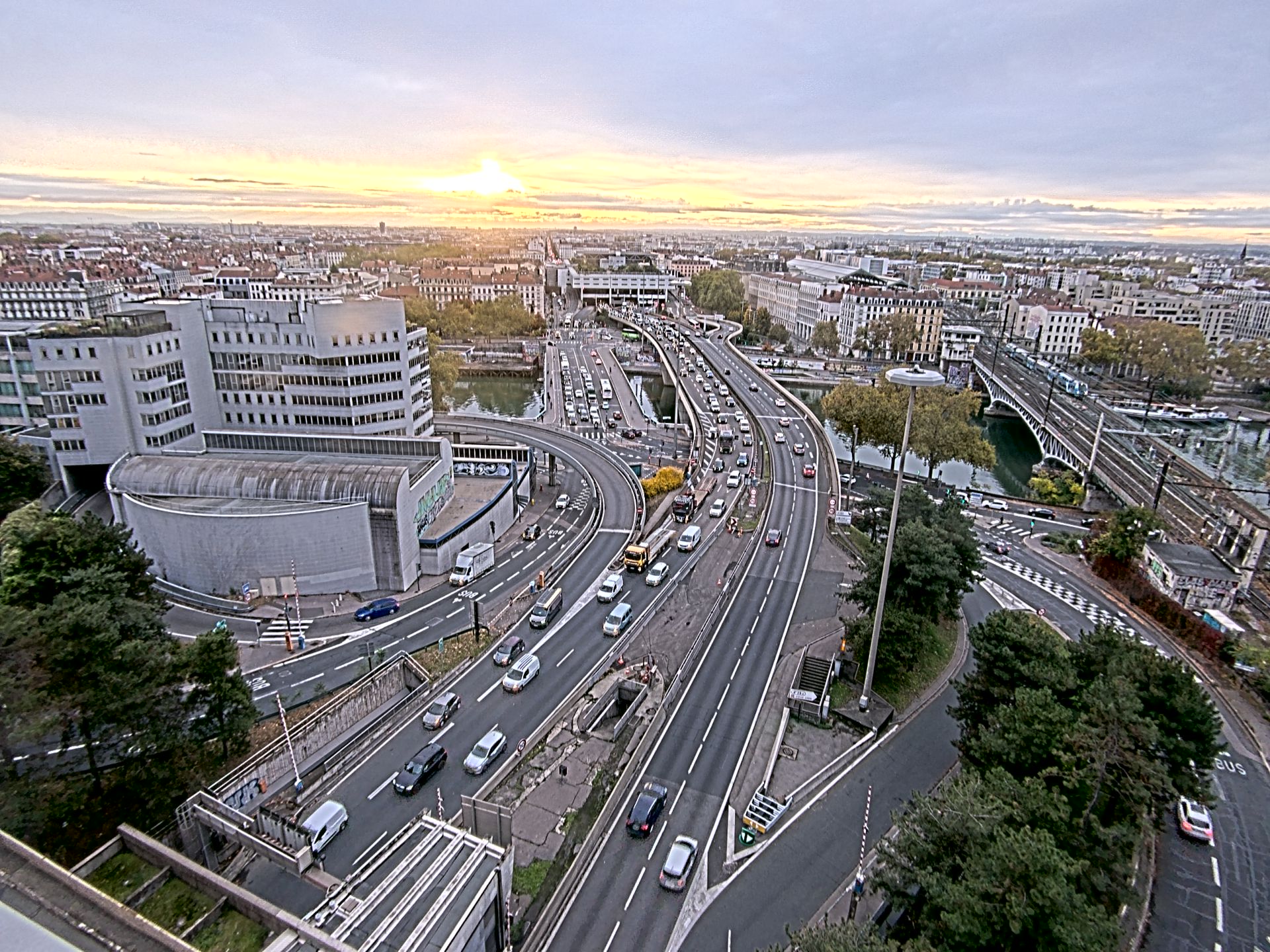 Caméra autoroute à Lyon Perrache à l'entrée Sud du Tunnel sous Fourvière, en direction de Marseille