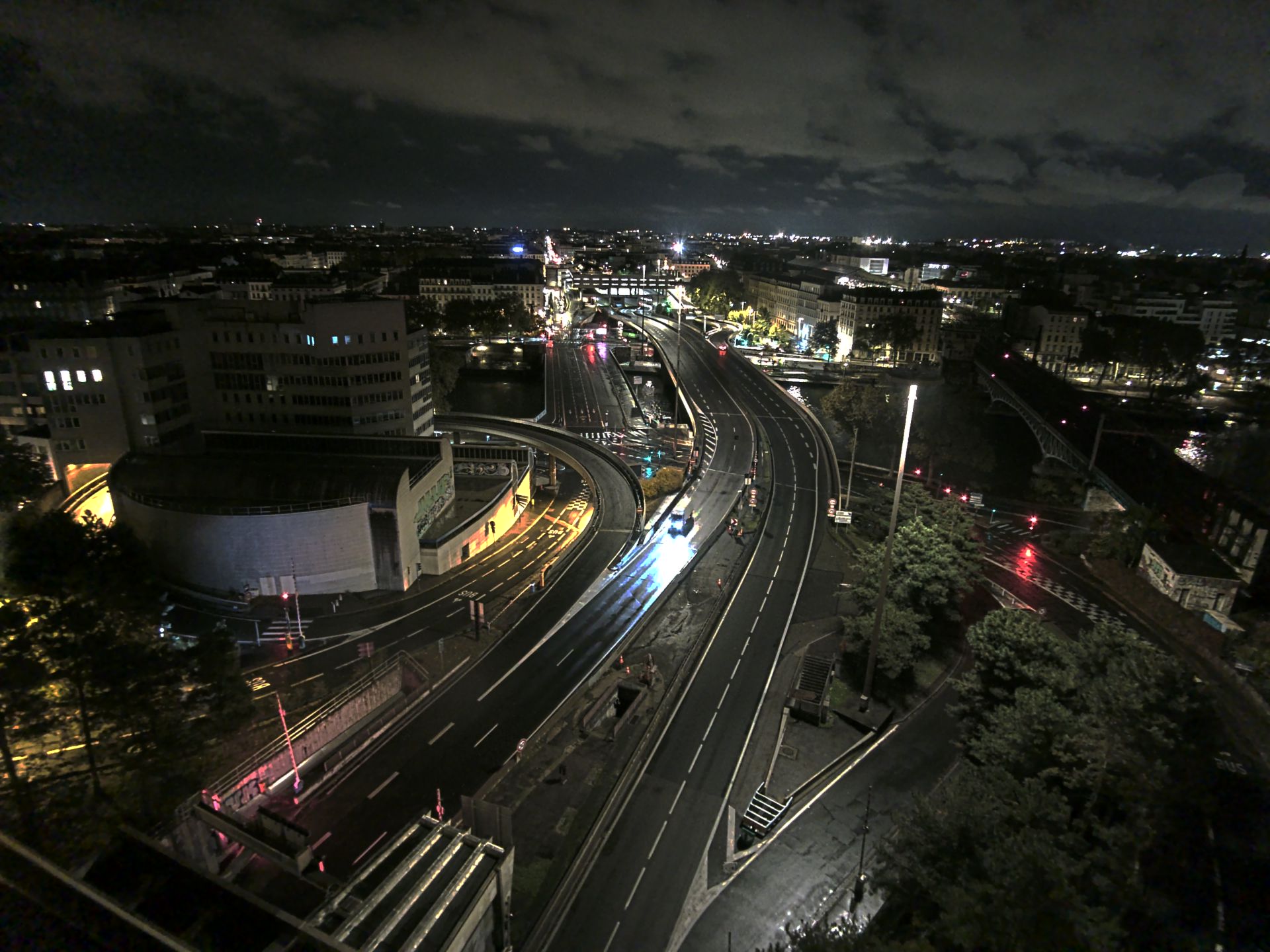 Caméra autoroute à Lyon Perrache à l'entrée Sud du Tunnel sous Fourvière, en direction de Marseille