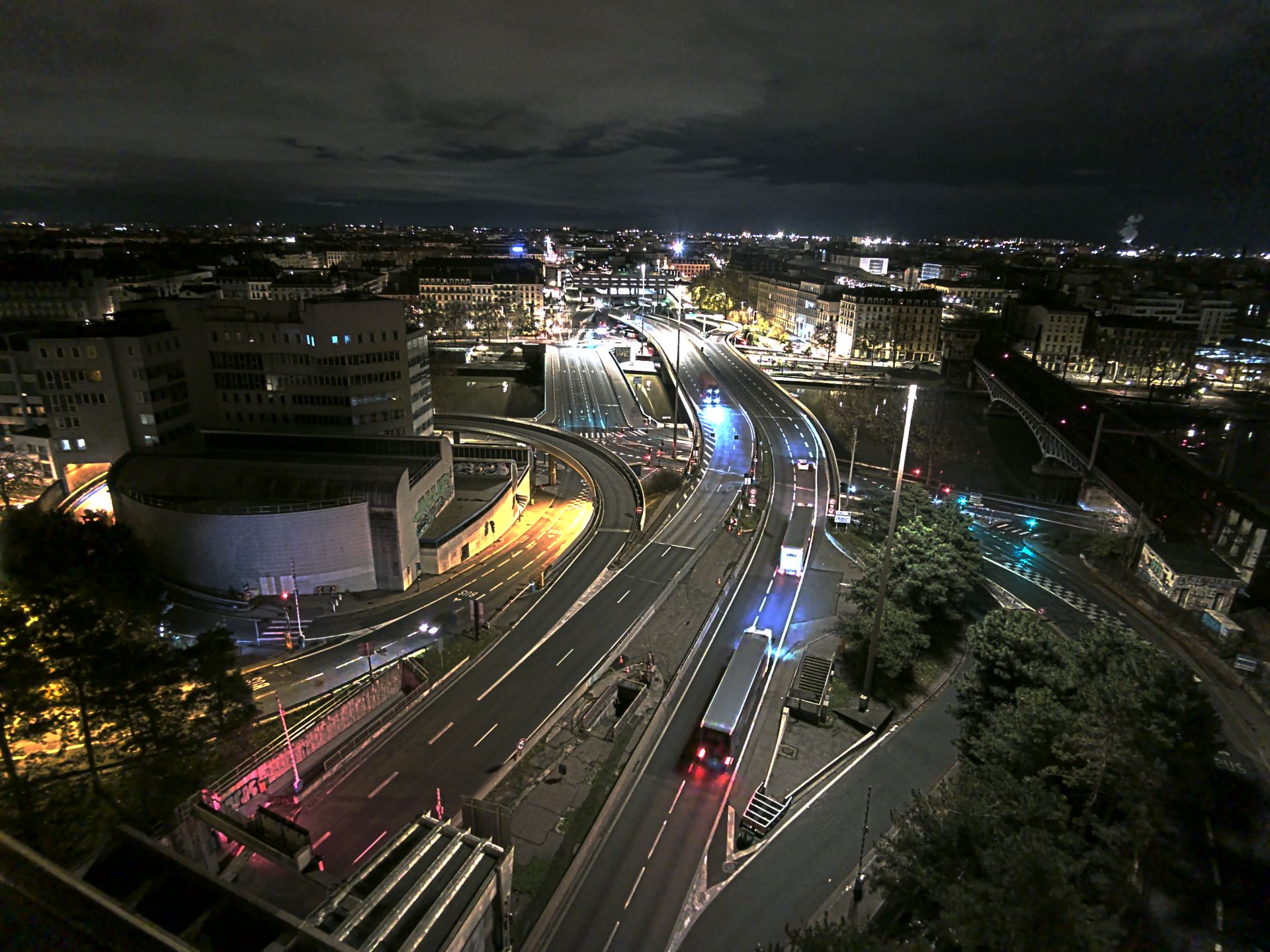 Caméra autoroute à Lyon Perrache à l'entrée Sud du Tunnel sous Fourvière, en direction de Marseille