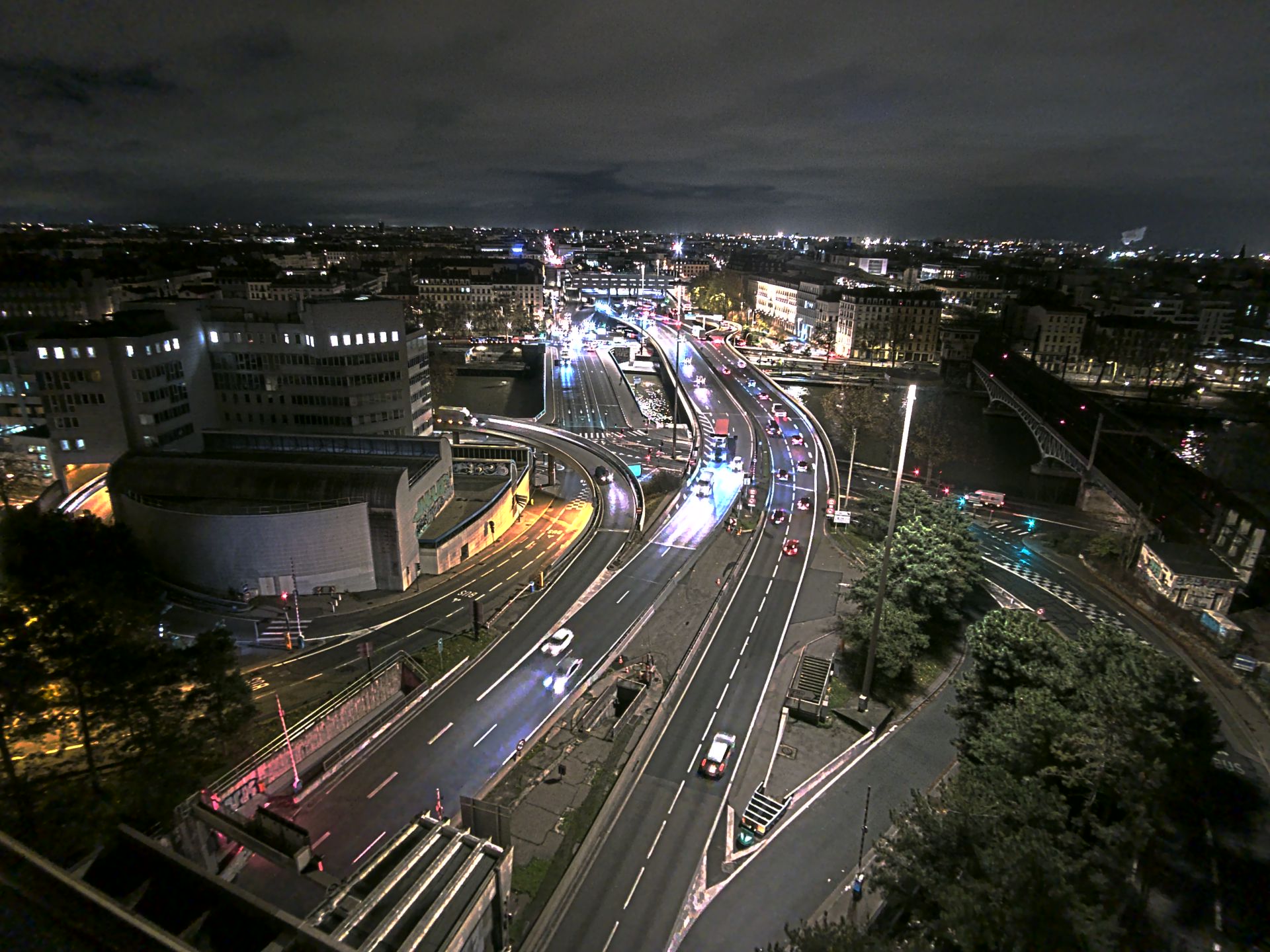 Caméra autoroute à Lyon Perrache à l'entrée Sud du Tunnel sous Fourvière, en direction de Marseille
