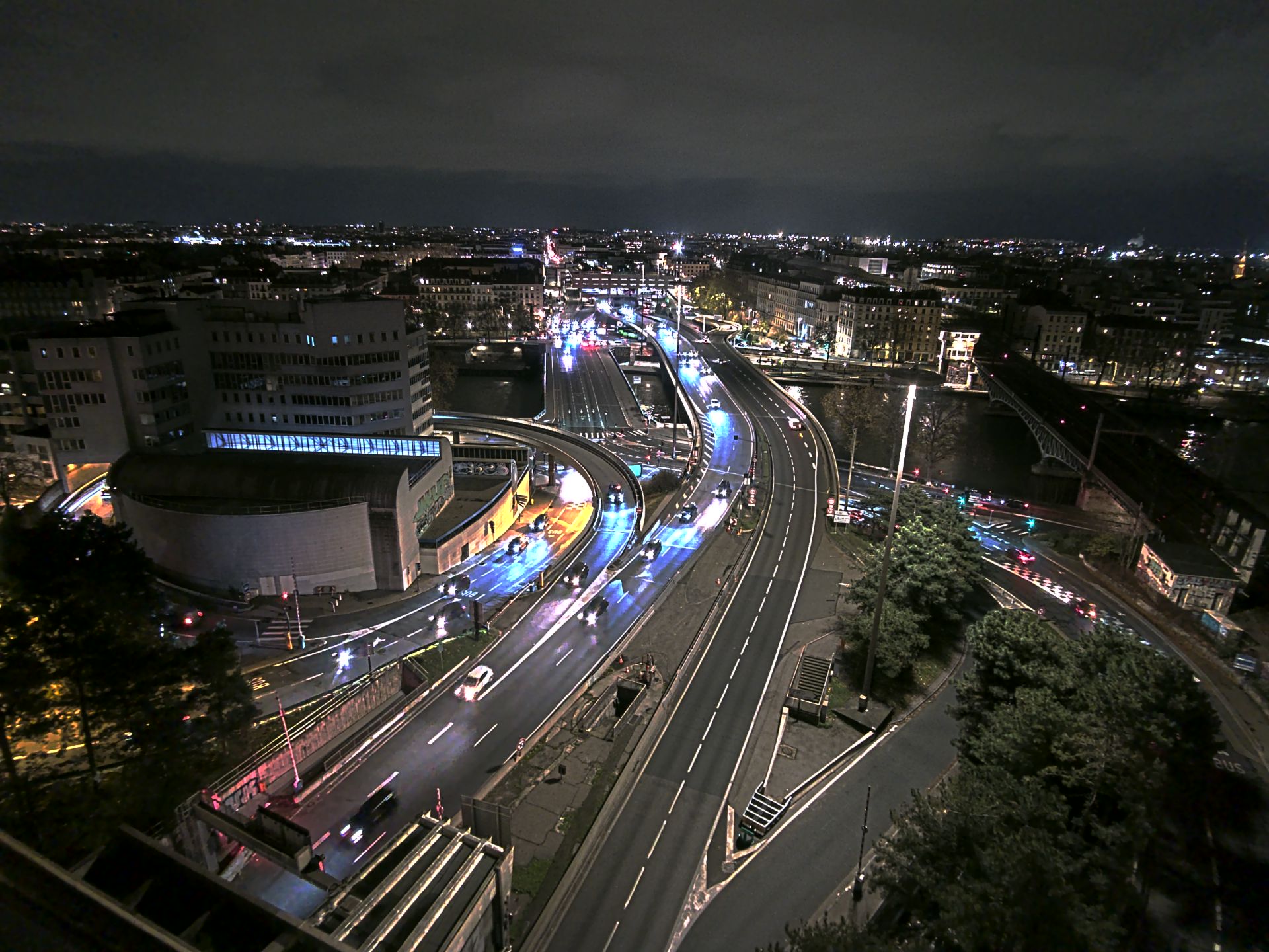 Caméra autoroute à Lyon Perrache à l'entrée Sud du Tunnel sous Fourvière, en direction de Marseille