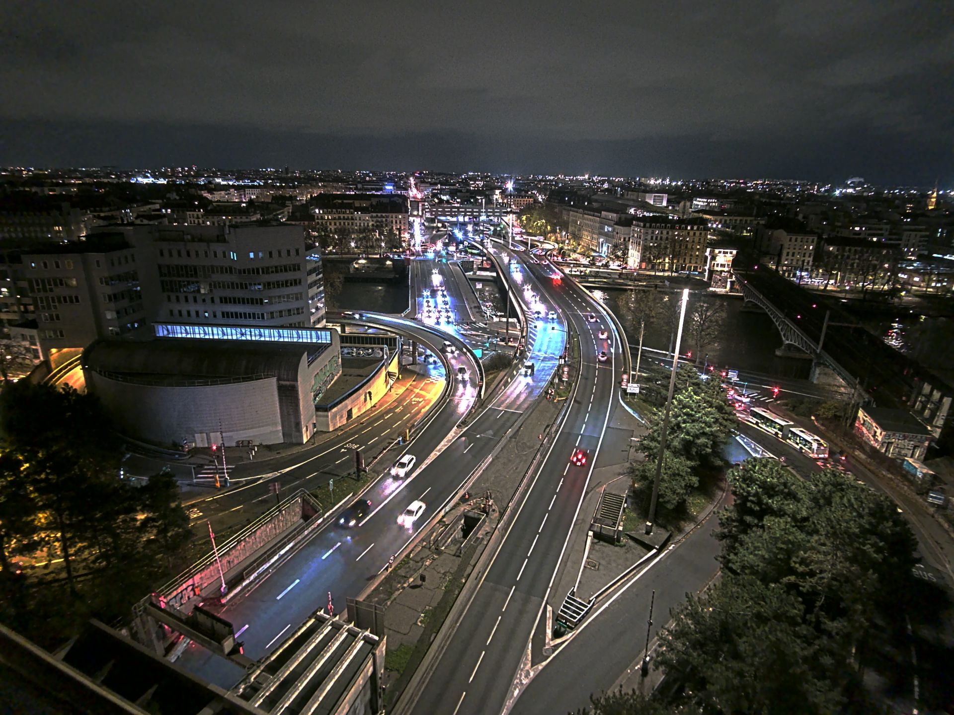 Caméra autoroute à Lyon Perrache à l'entrée Sud du Tunnel sous Fourvière, en direction de Marseille