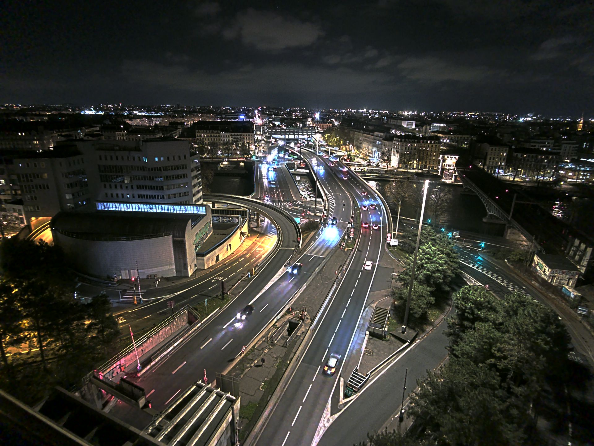 Caméra autoroute à Lyon Perrache à l'entrée Sud du Tunnel sous Fourvière, en direction de Marseille