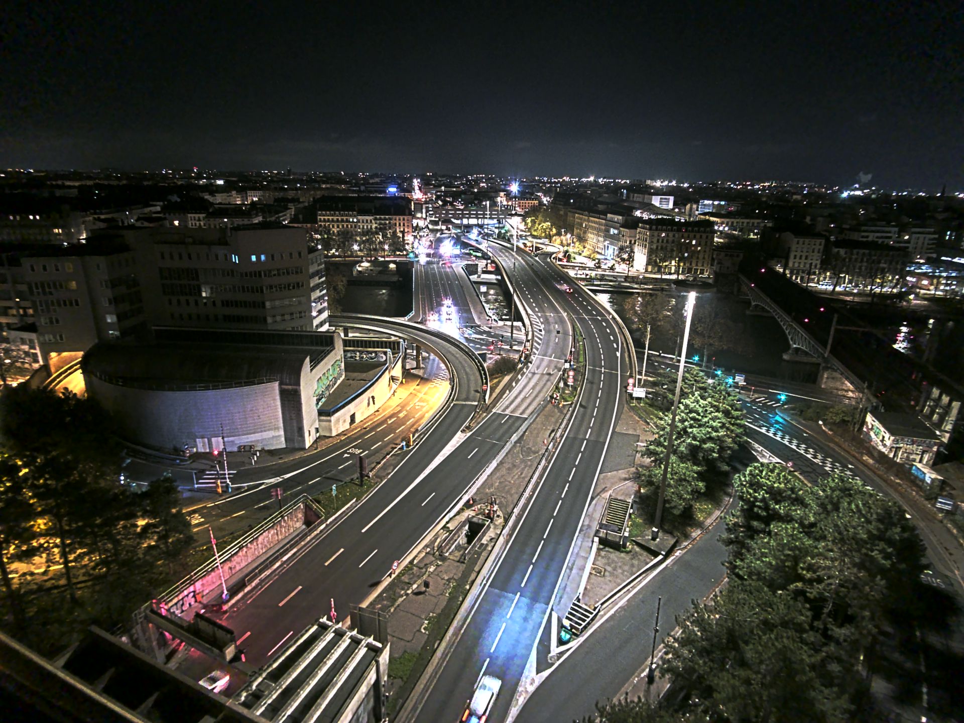 Caméra autoroute à Lyon Perrache à l'entrée Sud du Tunnel sous Fourvière, en direction de Marseille