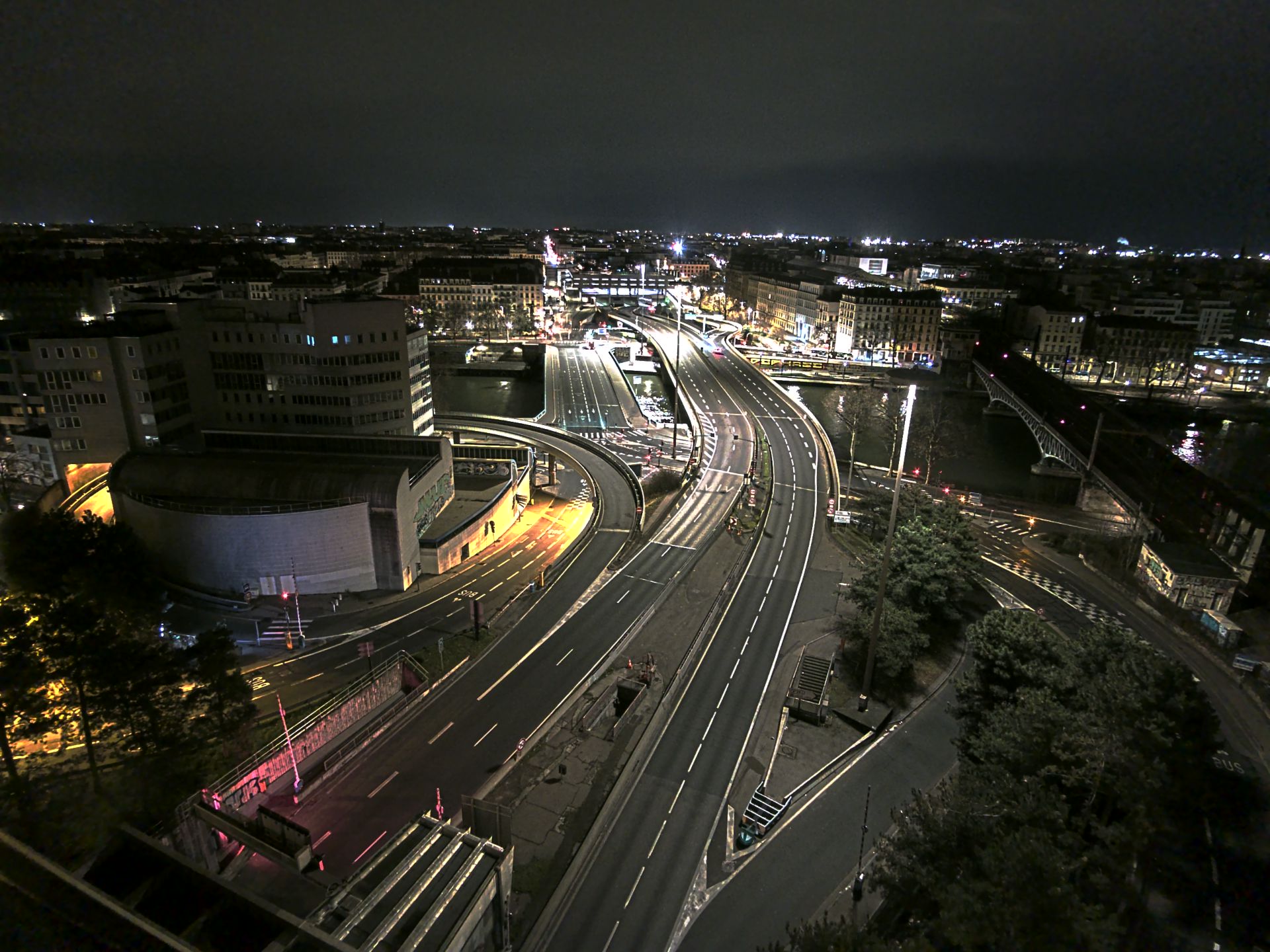 Caméra autoroute à Lyon Perrache à l'entrée Sud du Tunnel sous Fourvière, en direction de Marseille