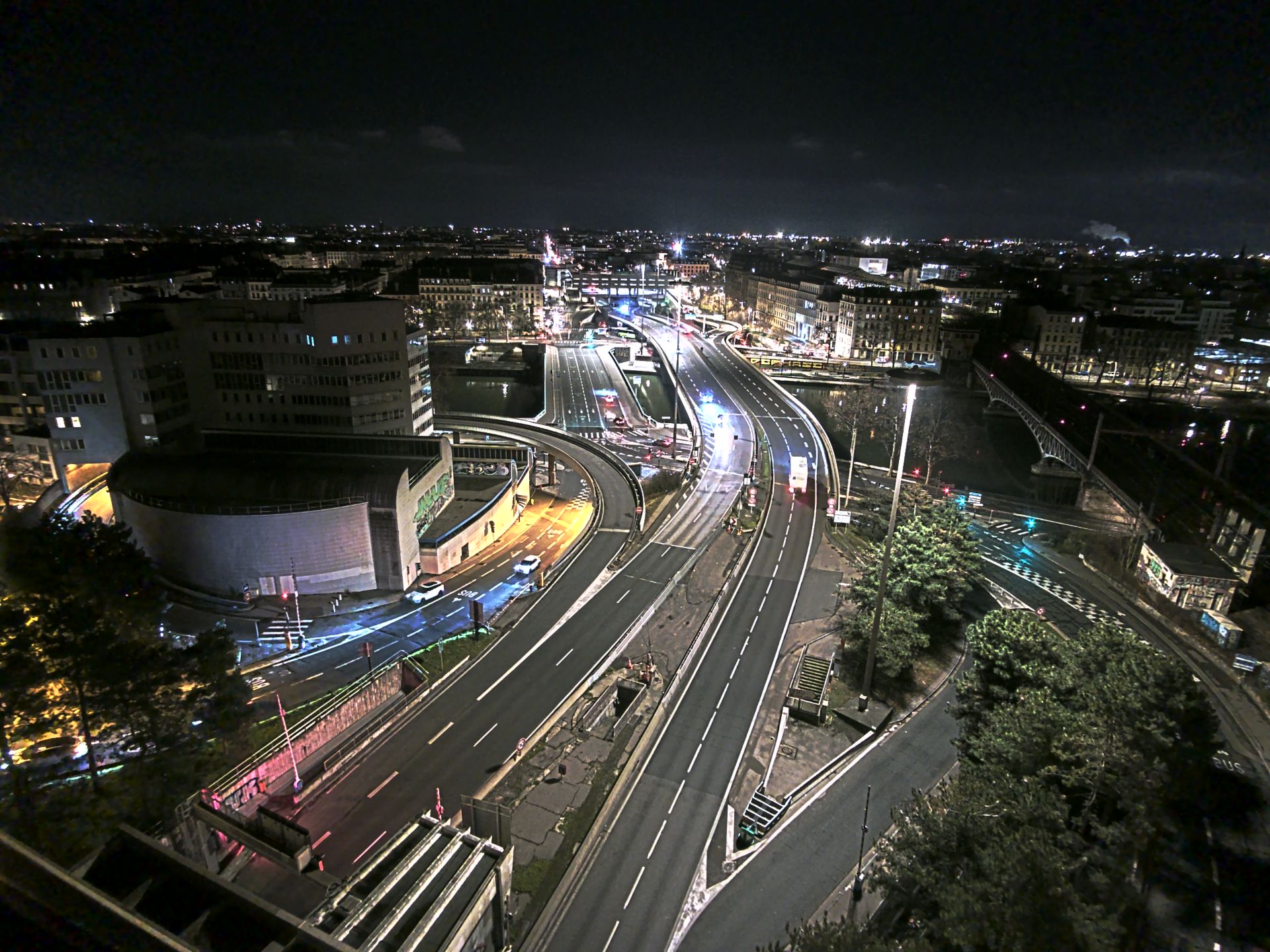 Caméra autoroute à Lyon Perrache à l'entrée Sud du Tunnel sous Fourvière, en direction de Marseille