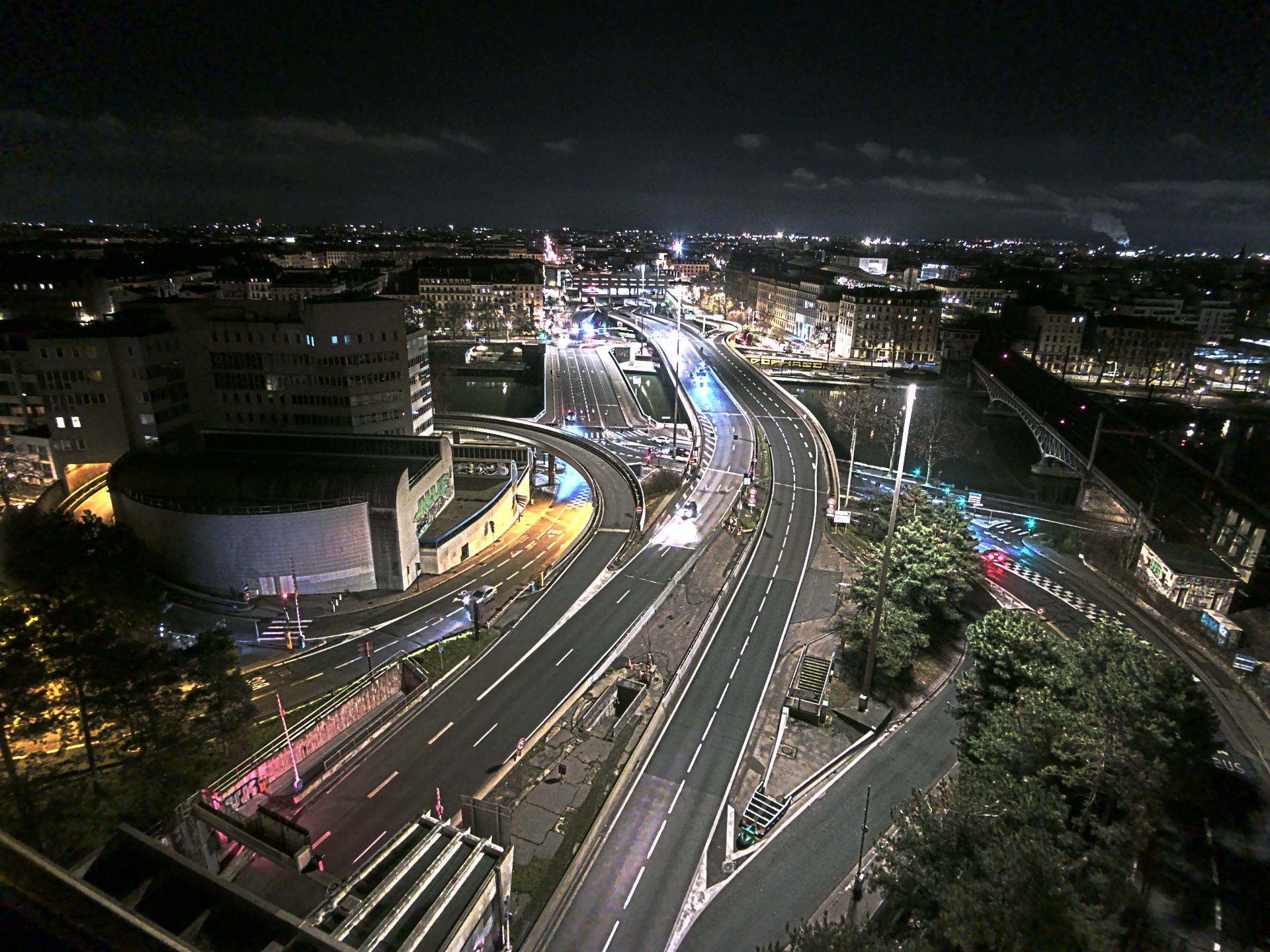 Caméra autoroute à Lyon Perrache à l'entrée Sud du Tunnel sous Fourvière, en direction de Marseille