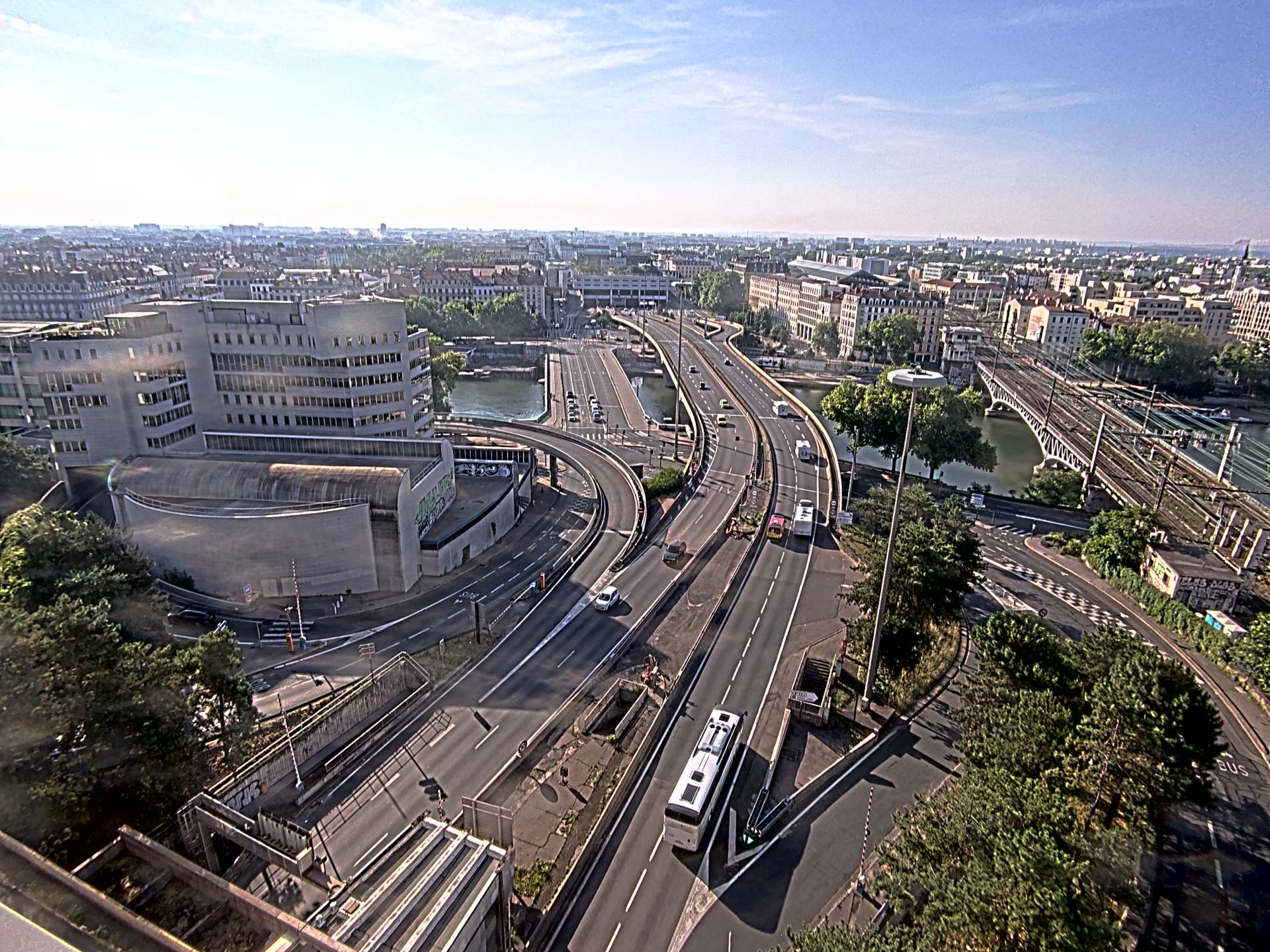 Caméra autoroute à Lyon Perrache à l'entrée Sud du Tunnel sous Fourvière, en direction de Marseille