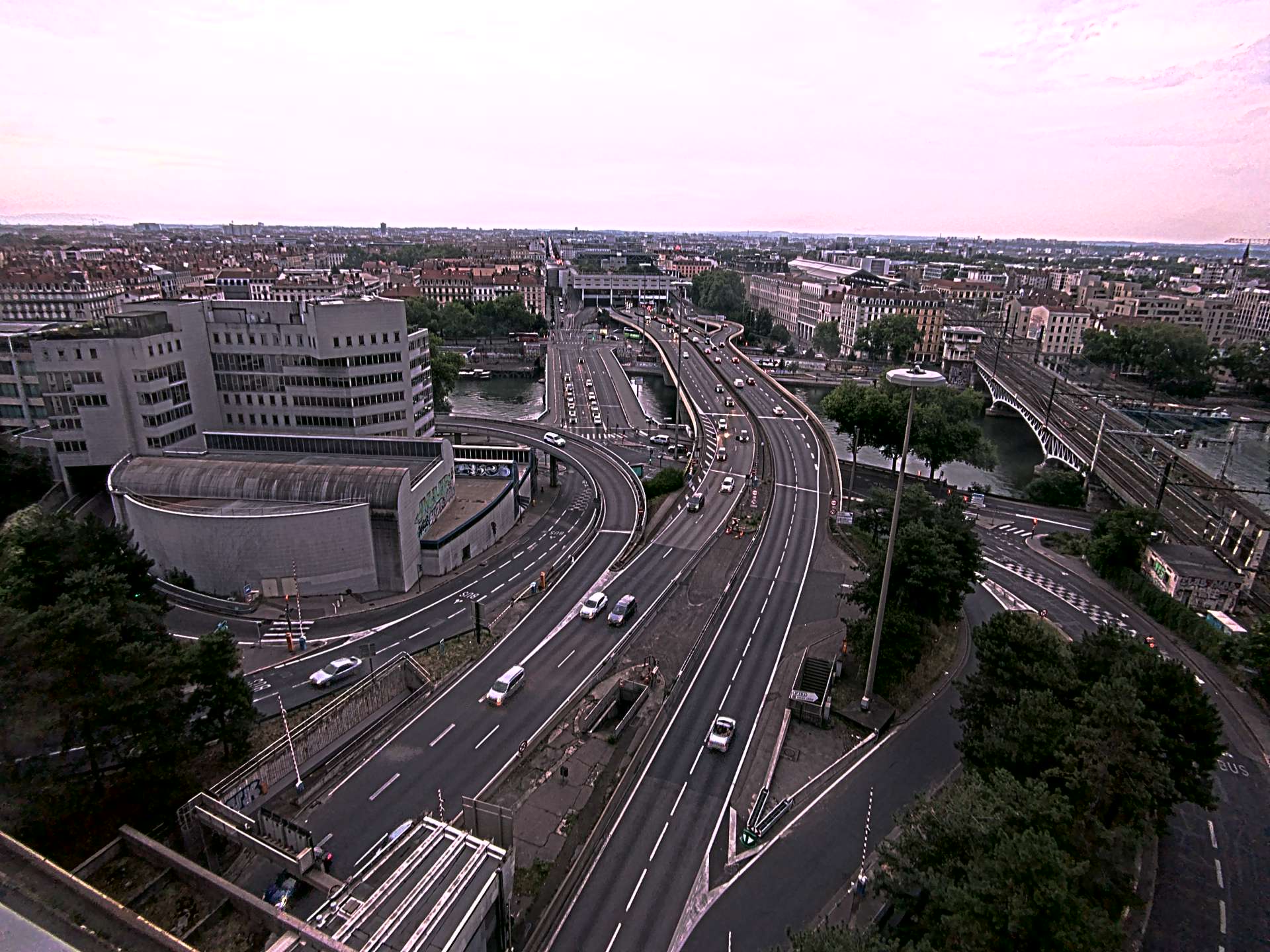 Caméra autoroute à Lyon Perrache à l'entrée Sud du Tunnel sous Fourvière, en direction de Marseille