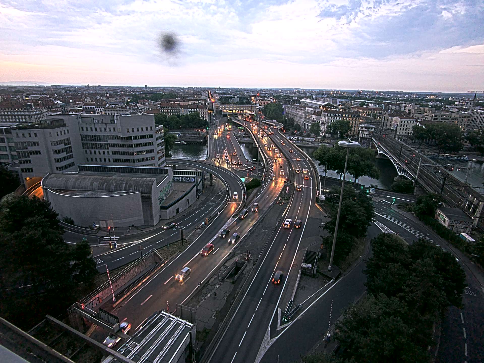 Caméra autoroute à Lyon Perrache à l'entrée Sud du Tunnel sous Fourvière, en direction de Marseille
