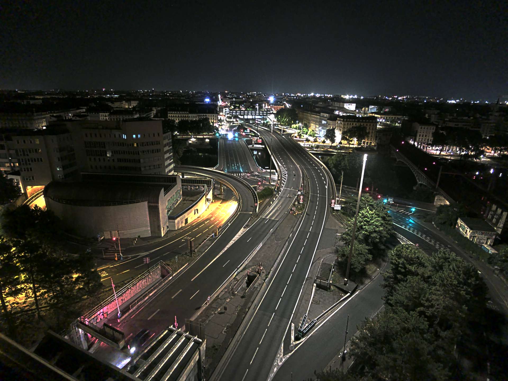 Caméra autoroute à Lyon Perrache à l'entrée Sud du Tunnel sous Fourvière, en direction de Marseille