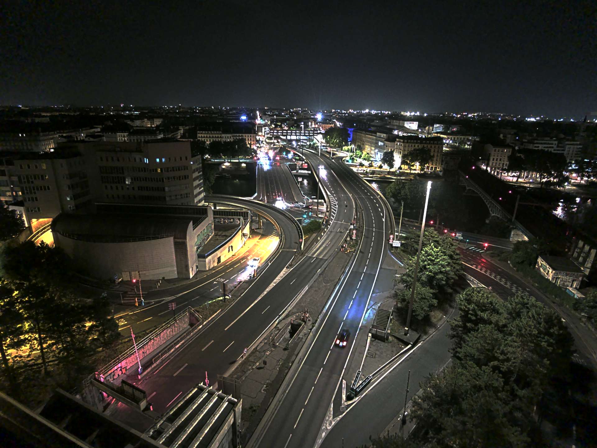 Caméra autoroute à Lyon Perrache à l'entrée Sud du Tunnel sous Fourvière, en direction de Marseille