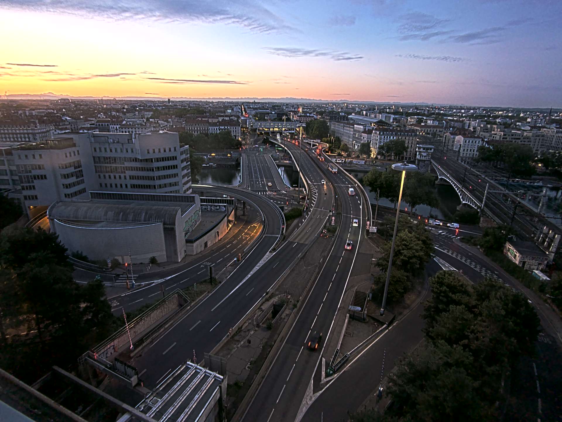 Caméra autoroute à Lyon Perrache à l'entrée Sud du Tunnel sous Fourvière, en direction de Marseille